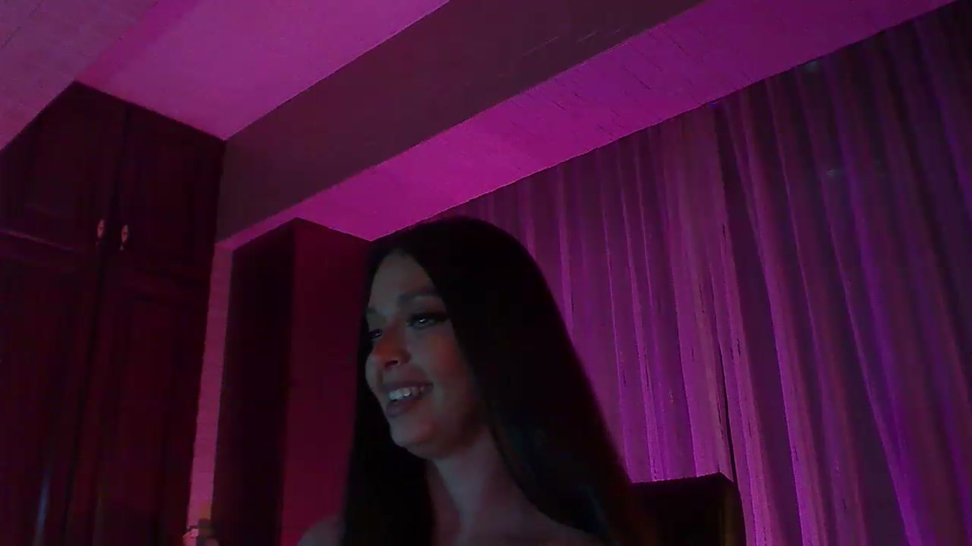Gallery image thumbnail from No_bo_dy's myfreecams stream on, 05/31/2026, 05:01 image 2 of 20