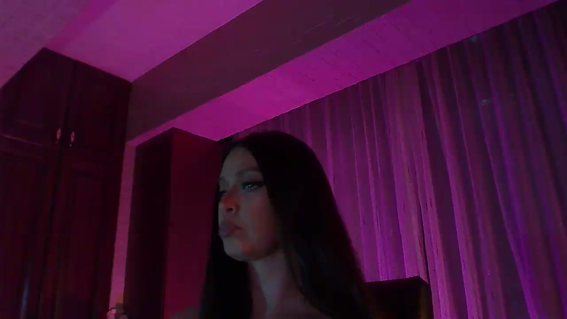 Gallery image thumbnail from No_bo_dy's myfreecams stream on, 05/31/2026, 05:01 image 7 of 20