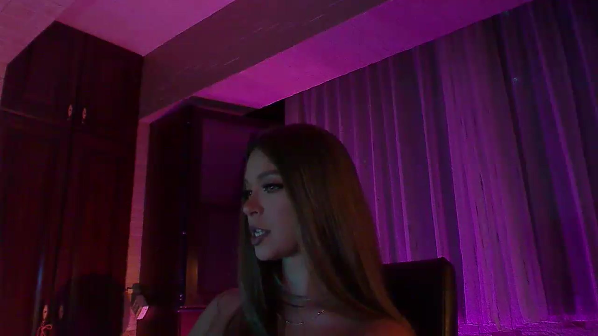 Gallery image thumbnail from No_bo_dy's myfreecams stream on, 06/20/2026, 24:00 image 11 of 20
