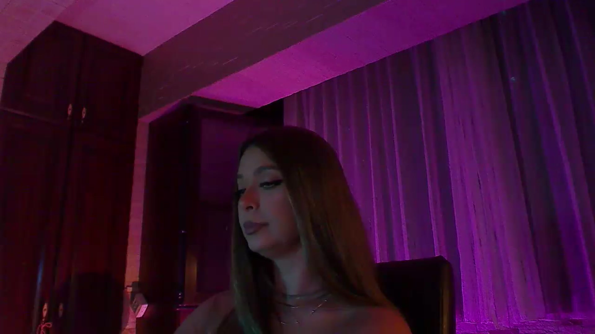 Gallery image thumbnail from No_bo_dy's myfreecams stream on, 06/20/2026, 24:00 image 12 of 20