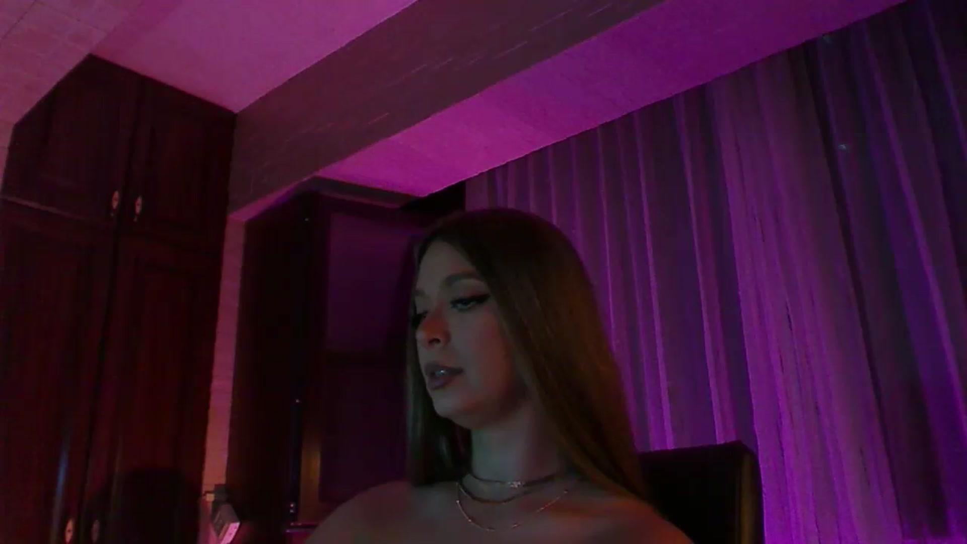 Gallery image thumbnail from No_bo_dy's myfreecams stream on, 06/20/2026, 01:29 image 20 of 20