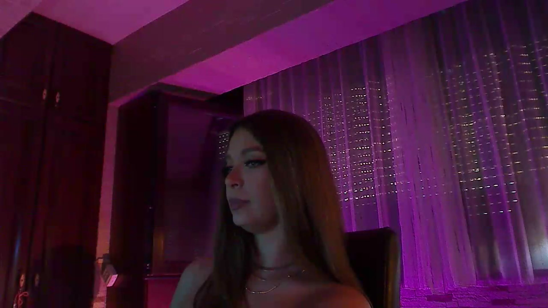Gallery image thumbnail from No_bo_dy's myfreecams stream on, 06/20/2026, 03:07 image 16 of 20