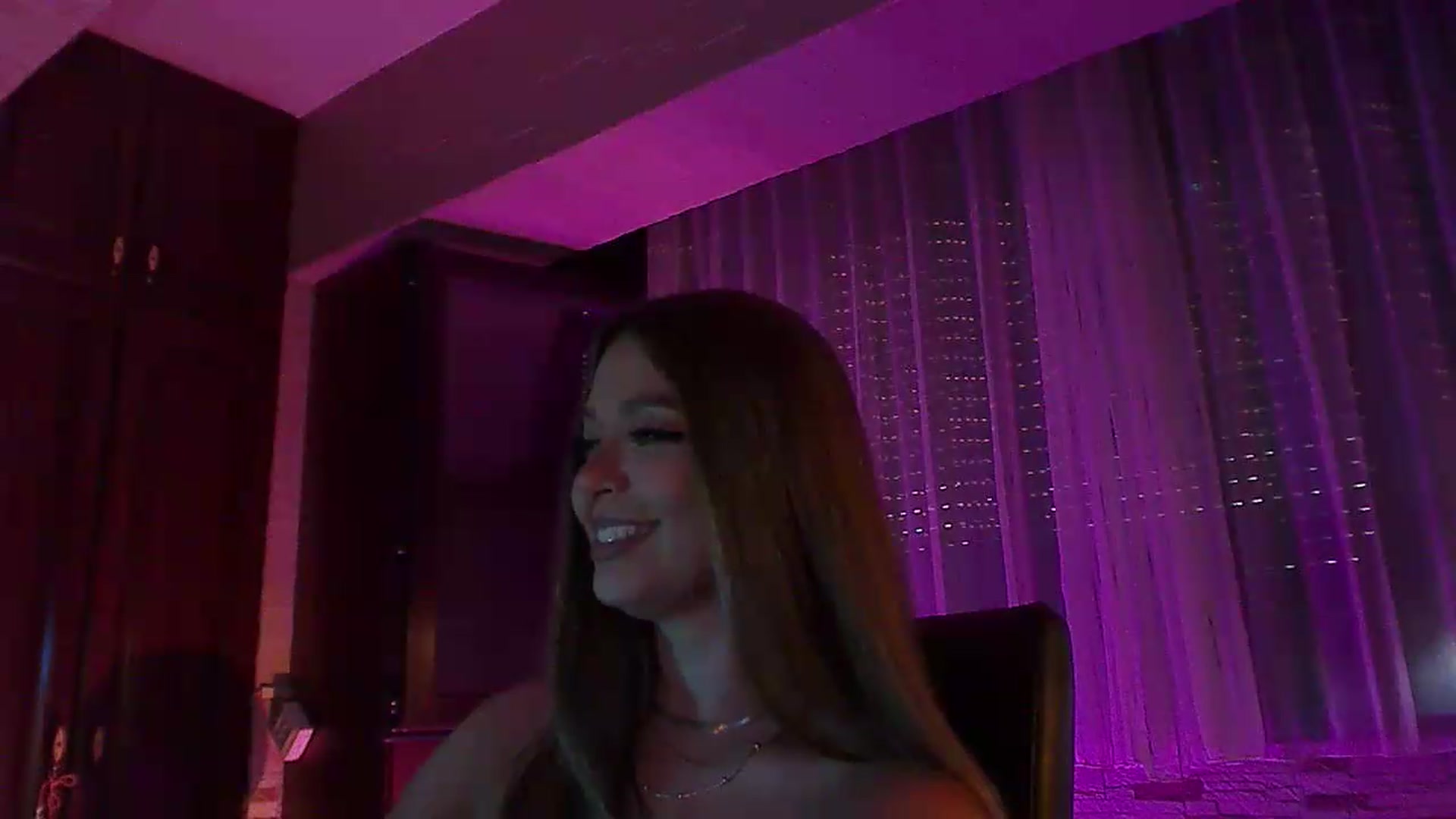 Gallery image thumbnail from No_bo_dy's myfreecams stream on, 06/20/2026, 03:07 image 4 of 20