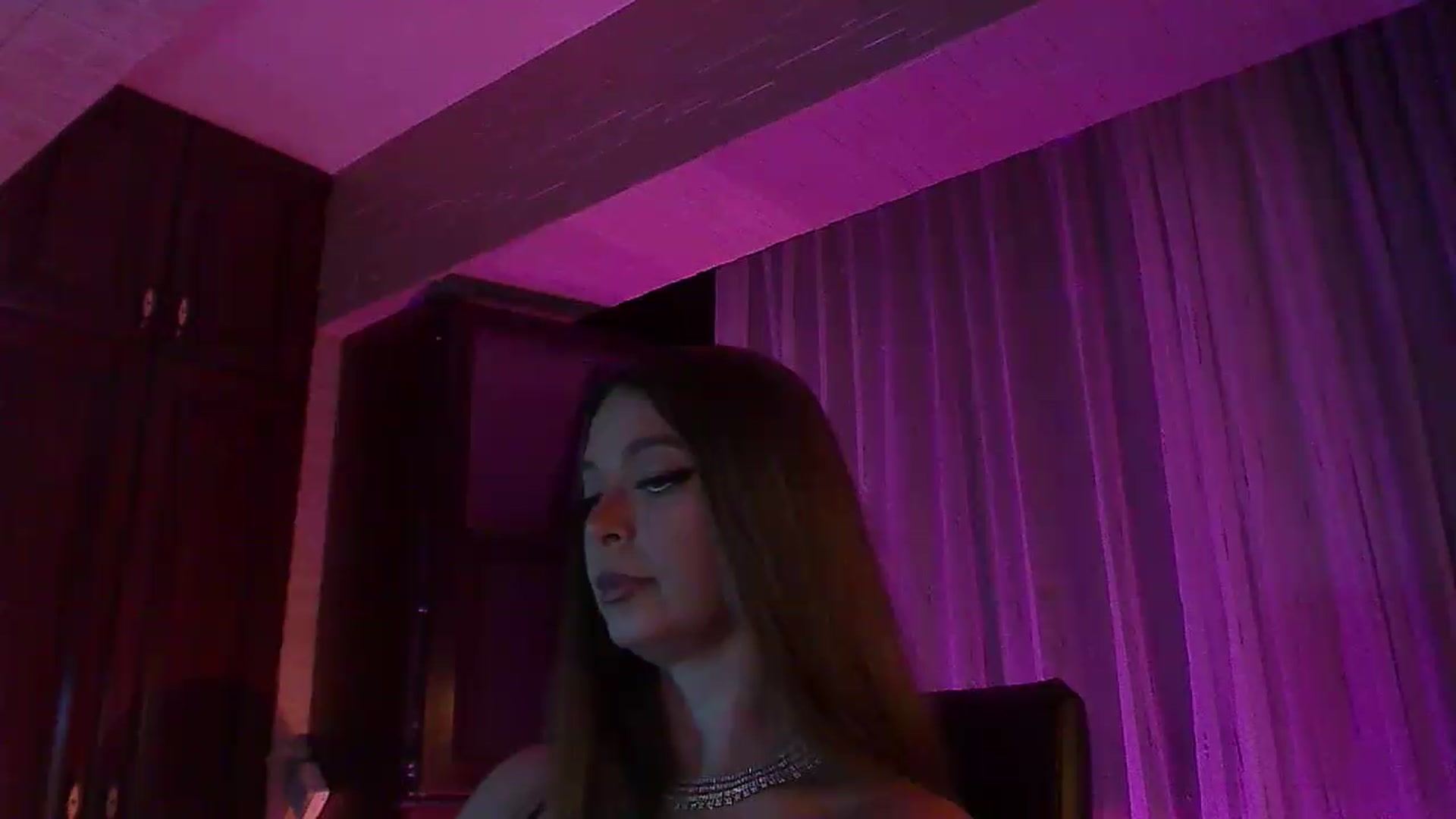 Gallery image thumbnail from No_bo_dy's myfreecams stream on, 06/22/2026, 24:39 image 7 of 20