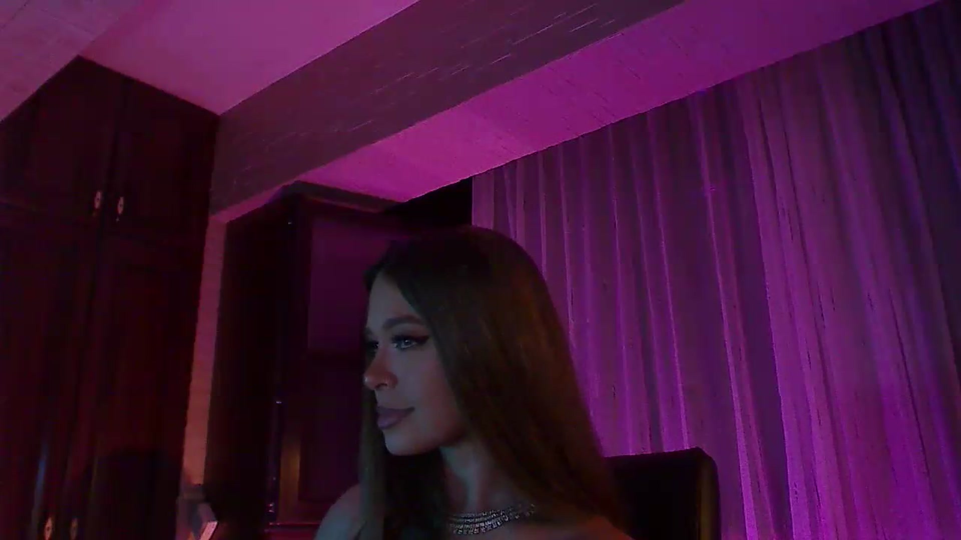 Gallery image thumbnail from No_bo_dy's myfreecams stream on, 06/22/2026, 24:39 image 6 of 20