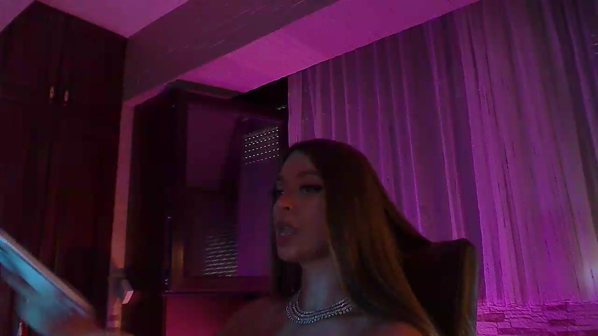 Gallery image thumbnail from No_bo_dy's myfreecams stream on, 06/22/2026, 03:23 image 7 of 20