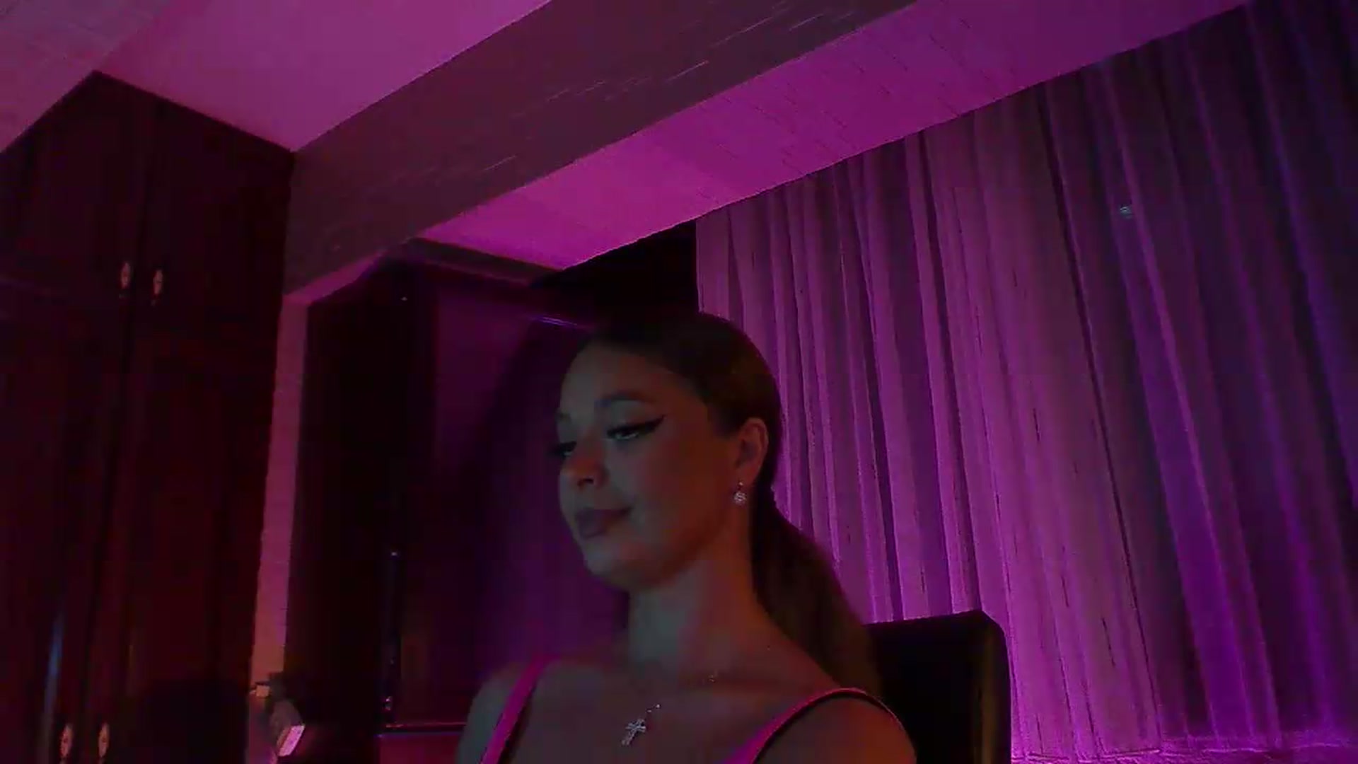 Gallery image thumbnail from No_bo_dy's myfreecams stream on, 06/27/2026, 24:47 image 11 of 20