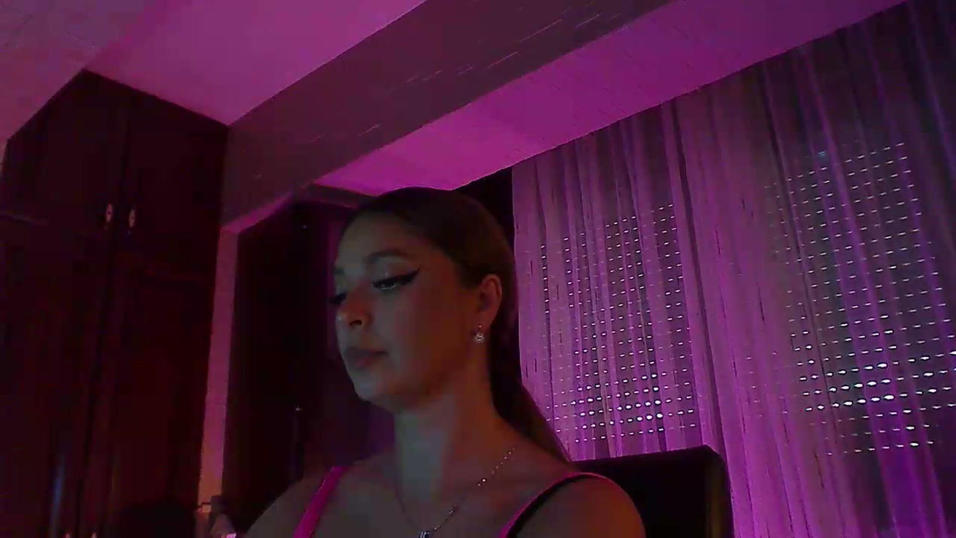 Gallery image thumbnail from No_bo_dy's myfreecams stream on, 06/27/2026, 04:14 image 19 of 20