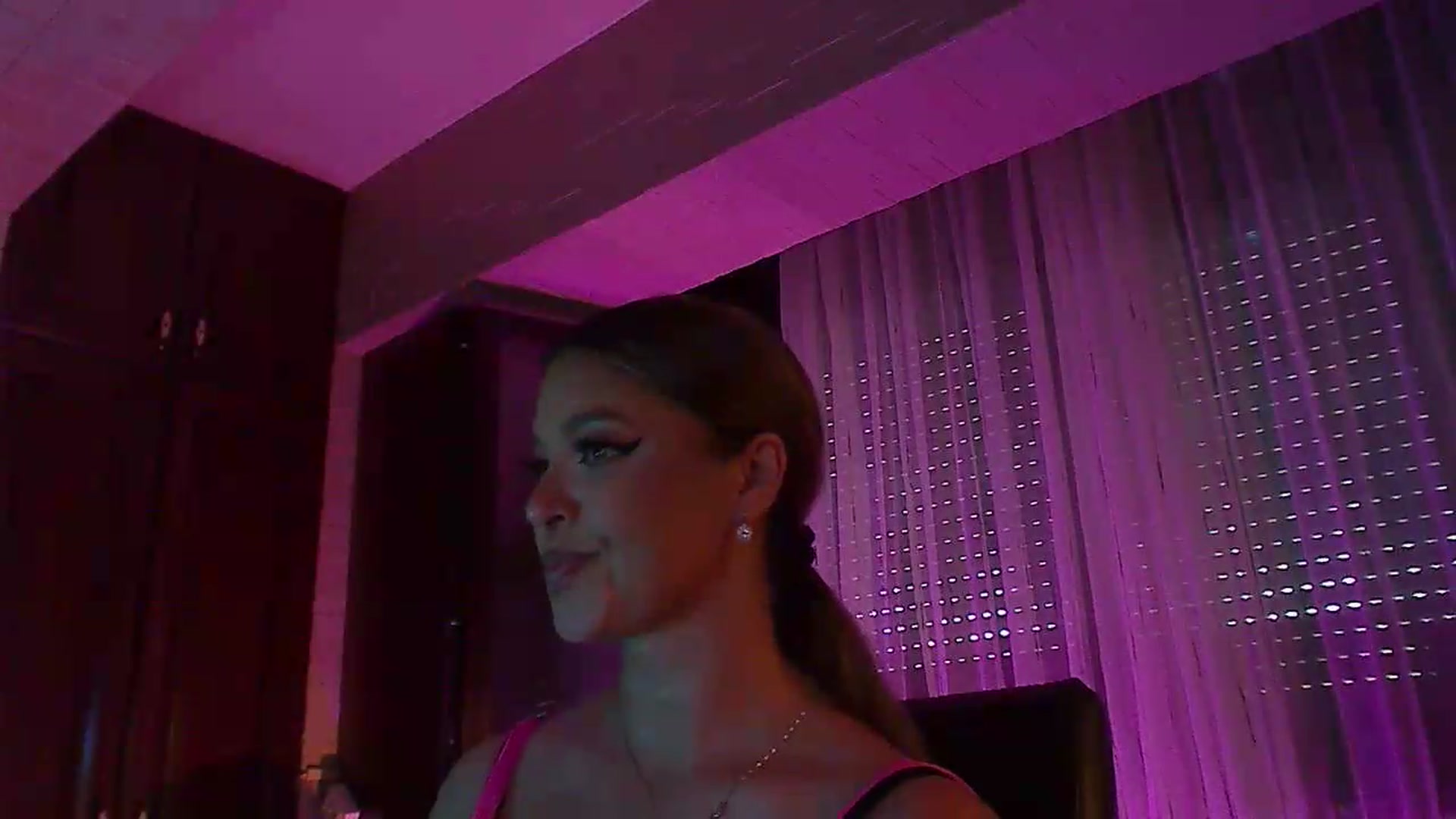 Gallery image thumbnail from No_bo_dy's myfreecams stream on, 06/27/2026, 04:14 image 20 of 20