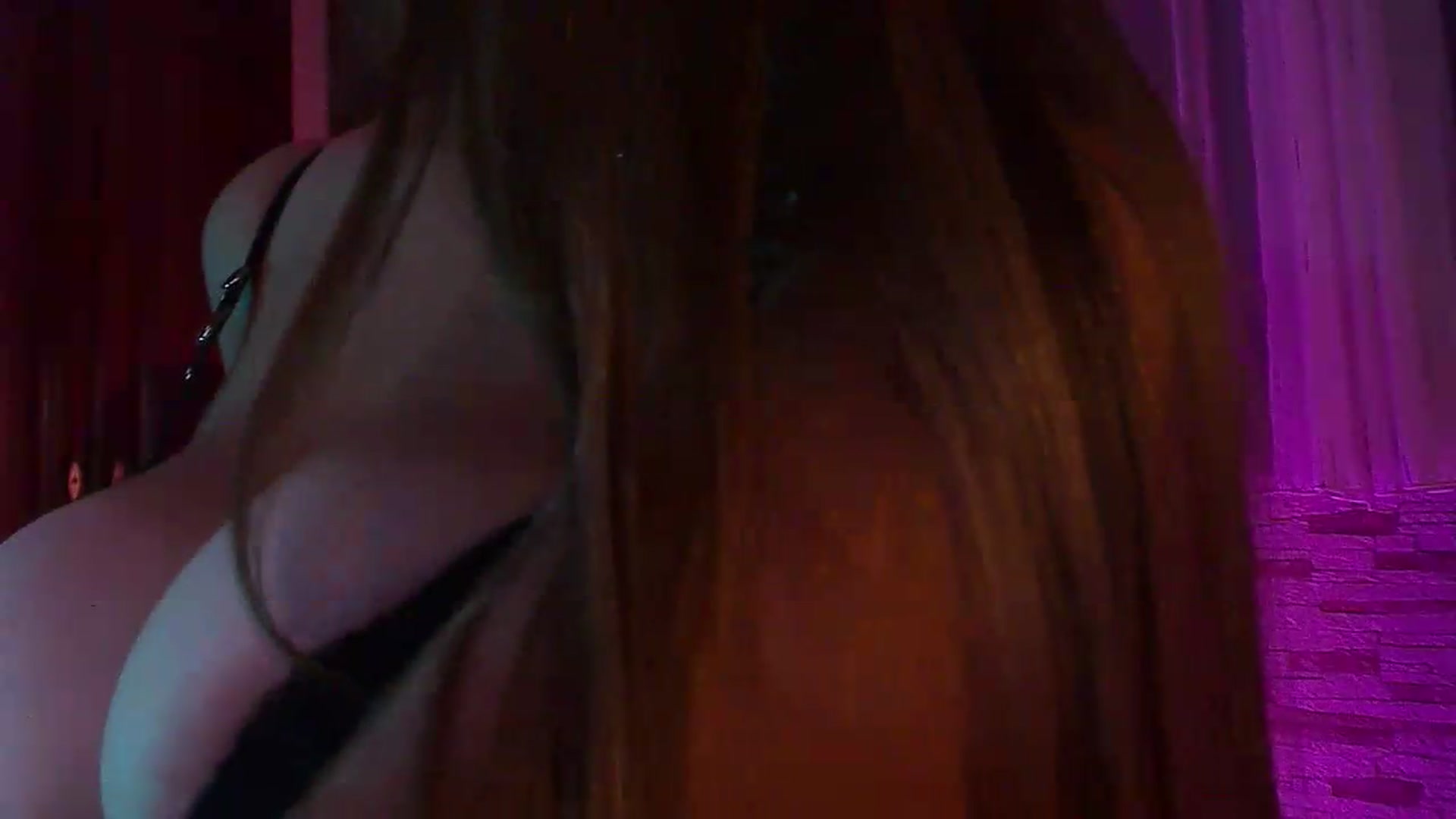 Gallery image thumbnail from No_bo_dy's myfreecams stream on, 07/05/2026, 24:39 image 6 of 20