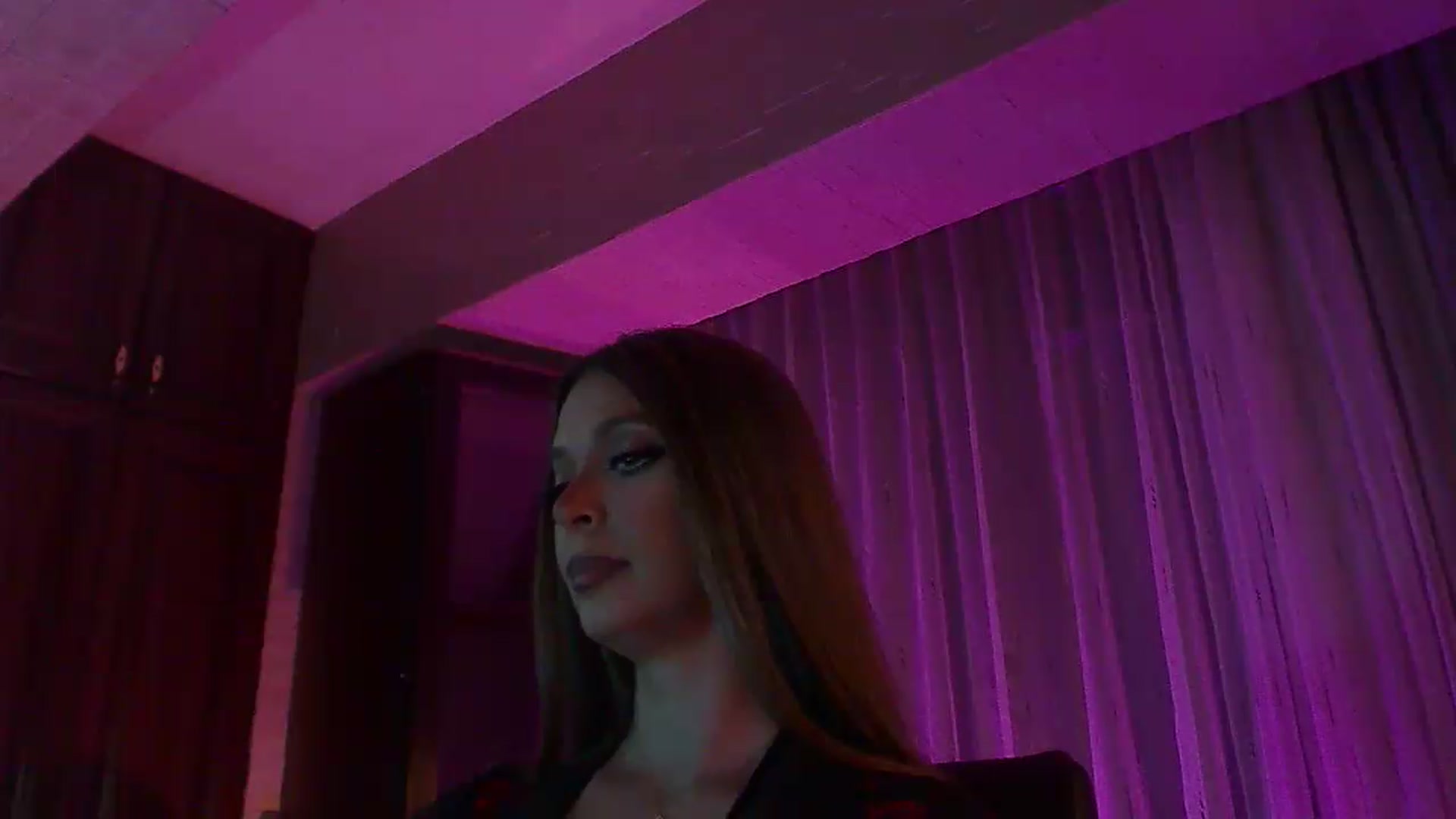 Gallery image thumbnail from No_bo_dy's myfreecams stream on, 07/12/2026, 01:23 image 14 of 20