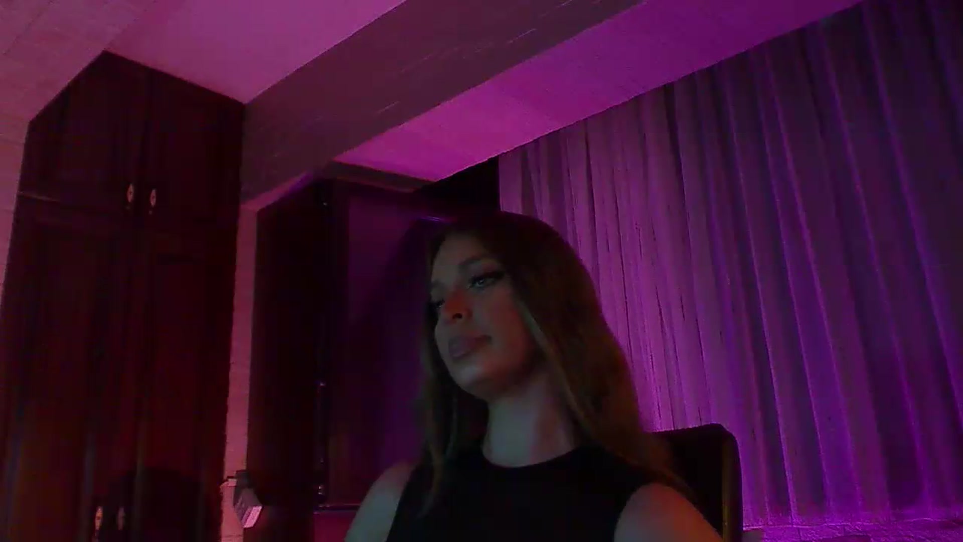 Gallery image thumbnail from No_bo_dy's myfreecams stream on, 07/19/2026, 02:40 image 17 of 20