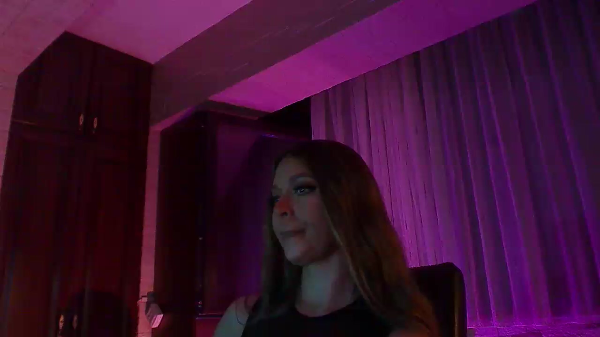 Gallery image thumbnail from No_bo_dy's myfreecams stream on, 07/19/2026, 02:40 image 7 of 20