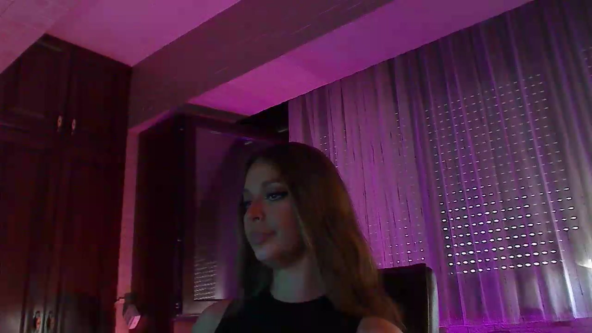 Gallery image thumbnail from No_bo_dy's myfreecams stream on, 07/19/2026, 04:23 image 13 of 20