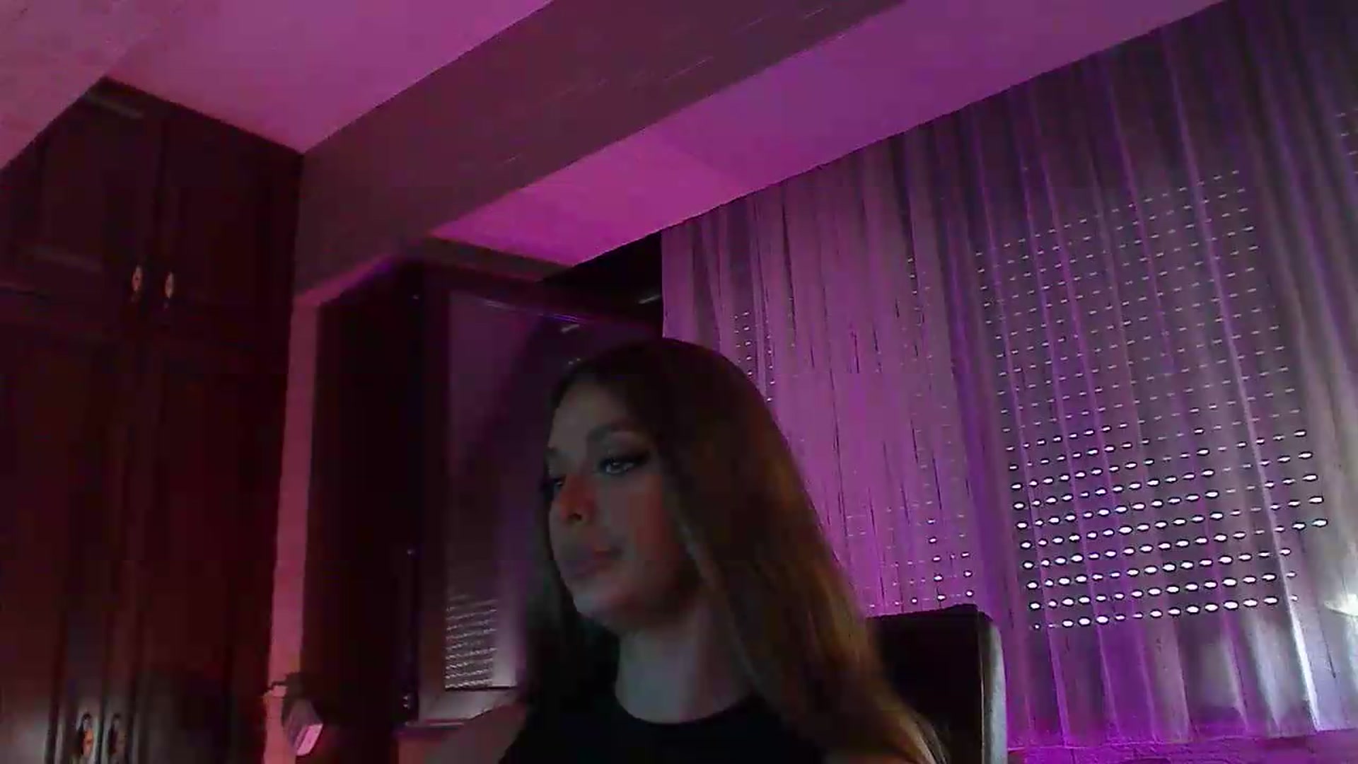 Gallery image thumbnail from No_bo_dy's myfreecams stream on, 07/19/2026, 04:23 image 20 of 20
