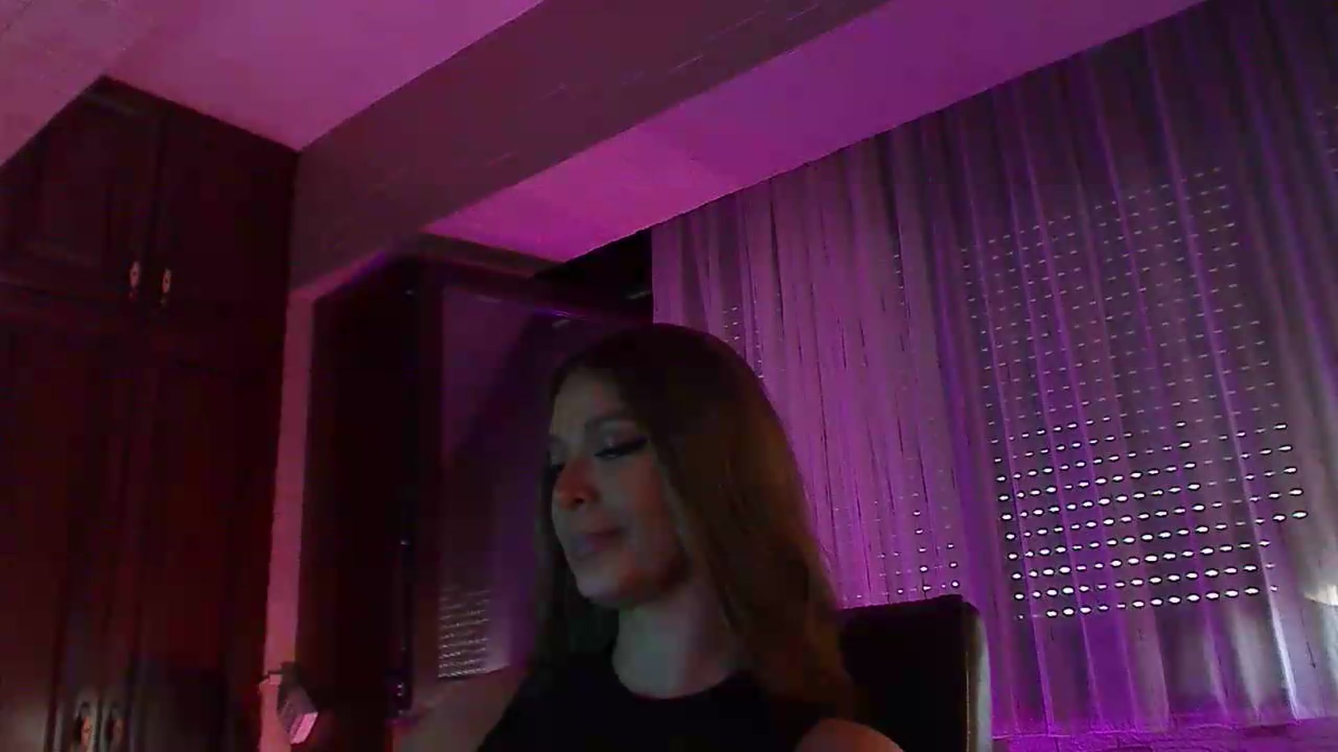 Gallery image thumbnail from No_bo_dy's myfreecams stream on, 07/19/2026, 04:23 image 4 of 20