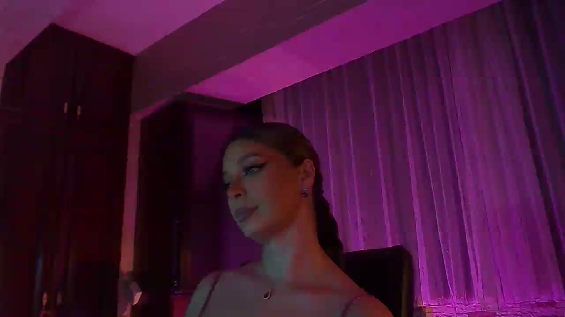 Gallery image thumbnail from No_bo_dy's myfreecams stream on, 07/26/2026, 23:53 image 1 of 20