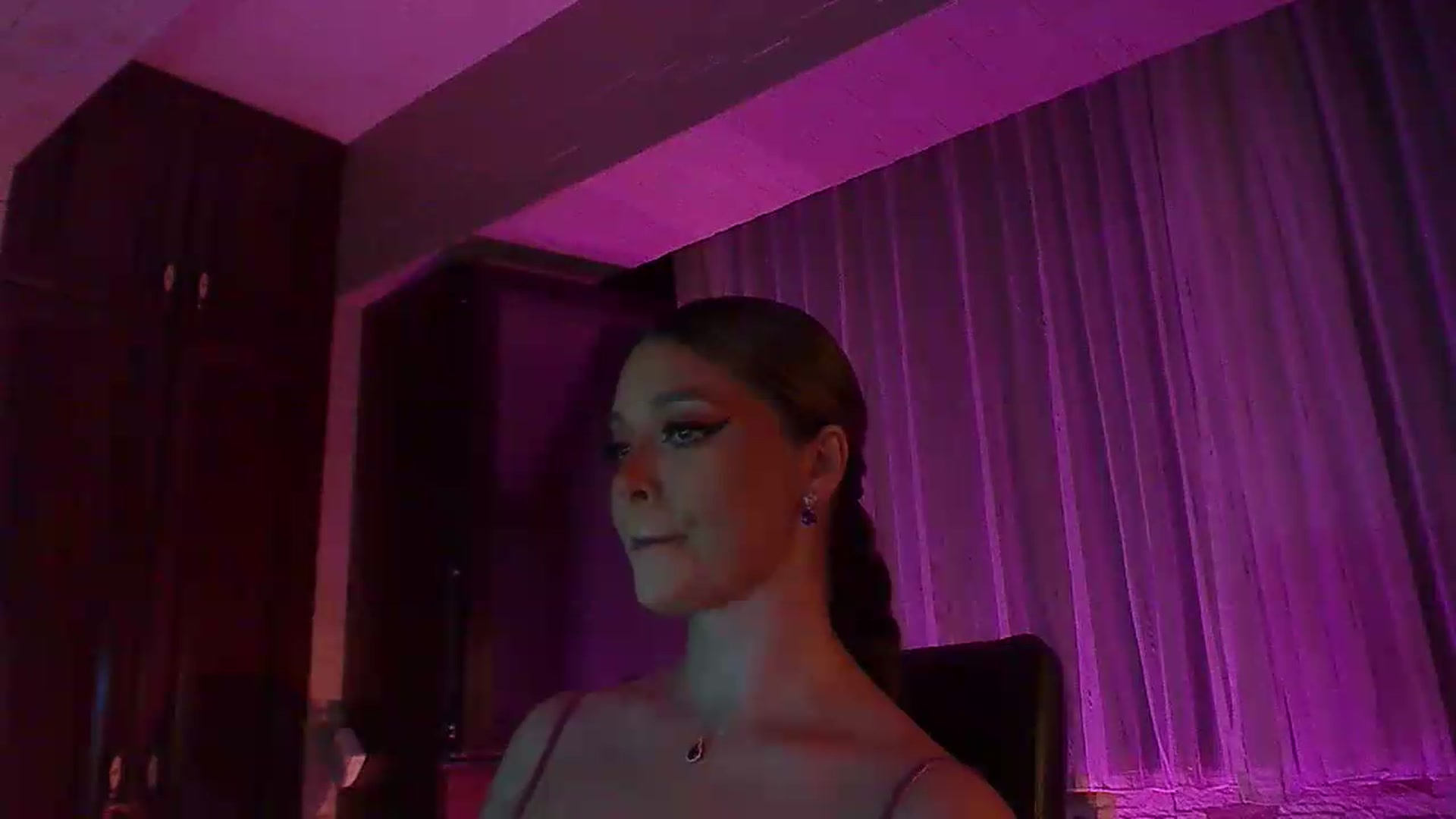 Gallery image thumbnail from No_bo_dy's myfreecams stream on, 07/26/2026, 23:53 image 12 of 20