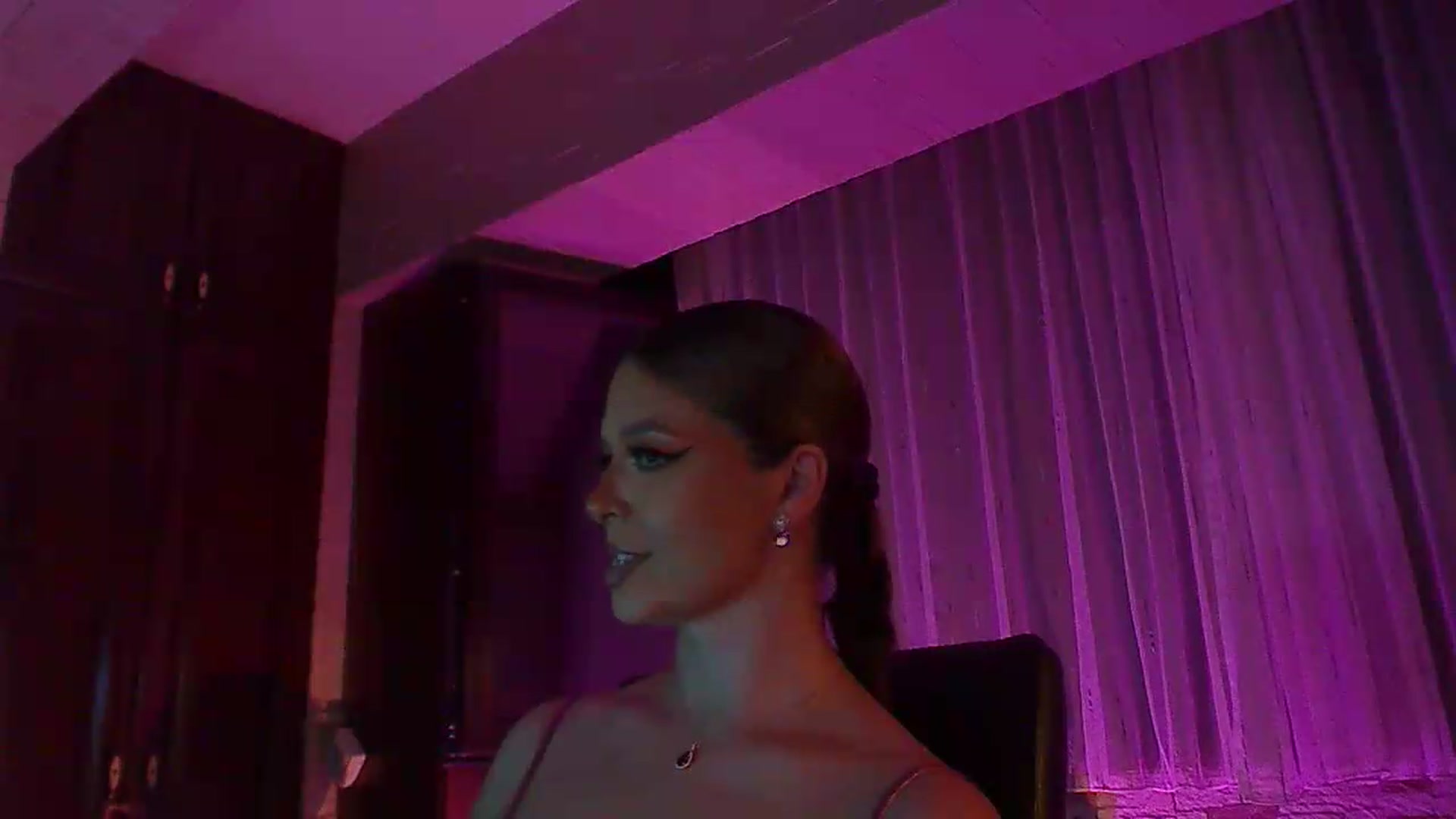 Gallery image thumbnail from No_bo_dy's myfreecams stream on, 07/26/2026, 23:53 image 9 of 20