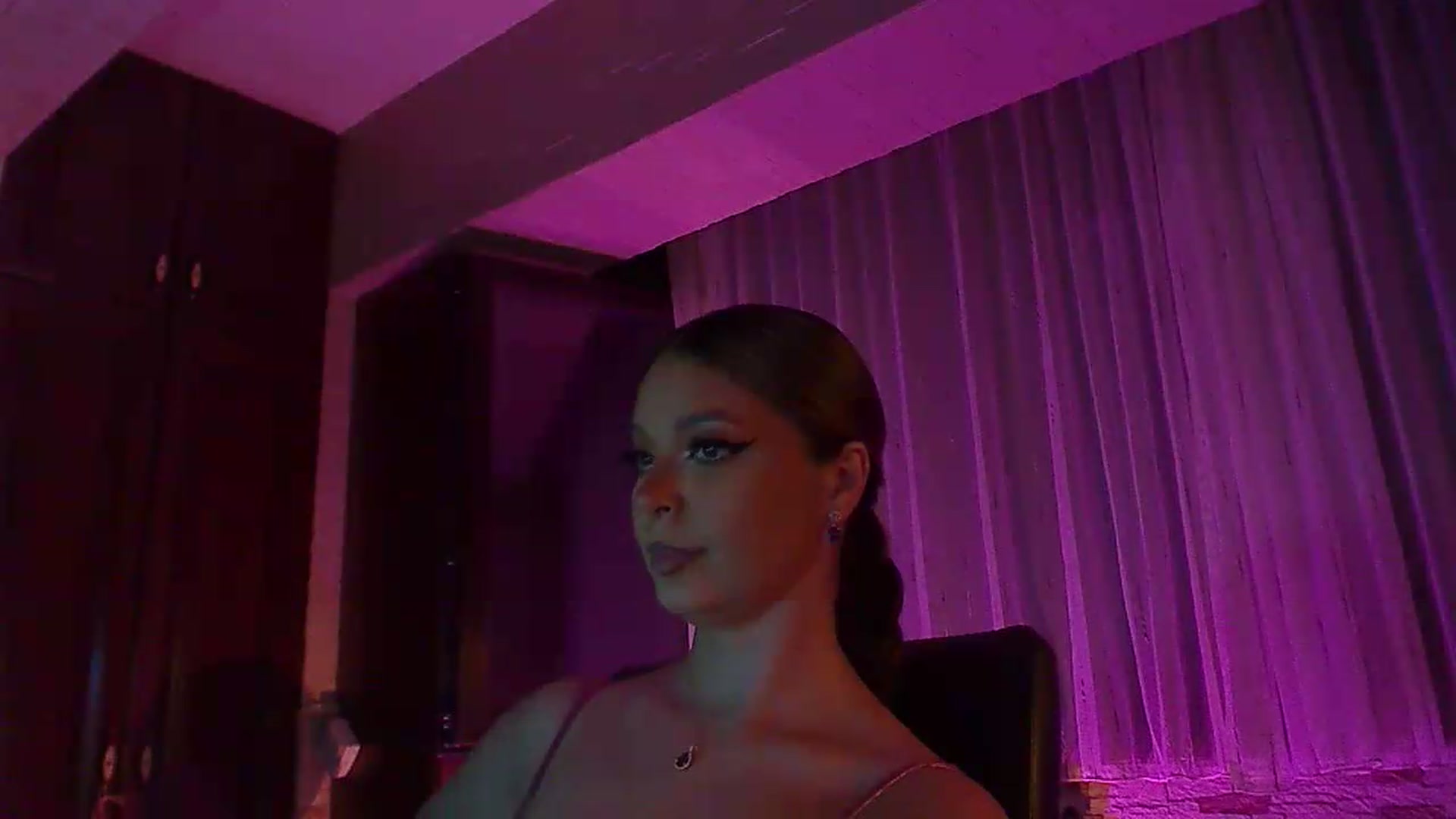 Gallery image thumbnail from No_bo_dy's myfreecams stream on, 07/27/2026, 01:30 image 2 of 20