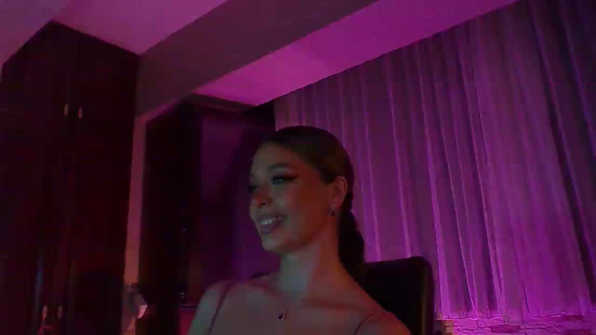 Gallery image thumbnail from No_bo_dy's myfreecams stream on, 07/27/2026, 01:30 image 6 of 20