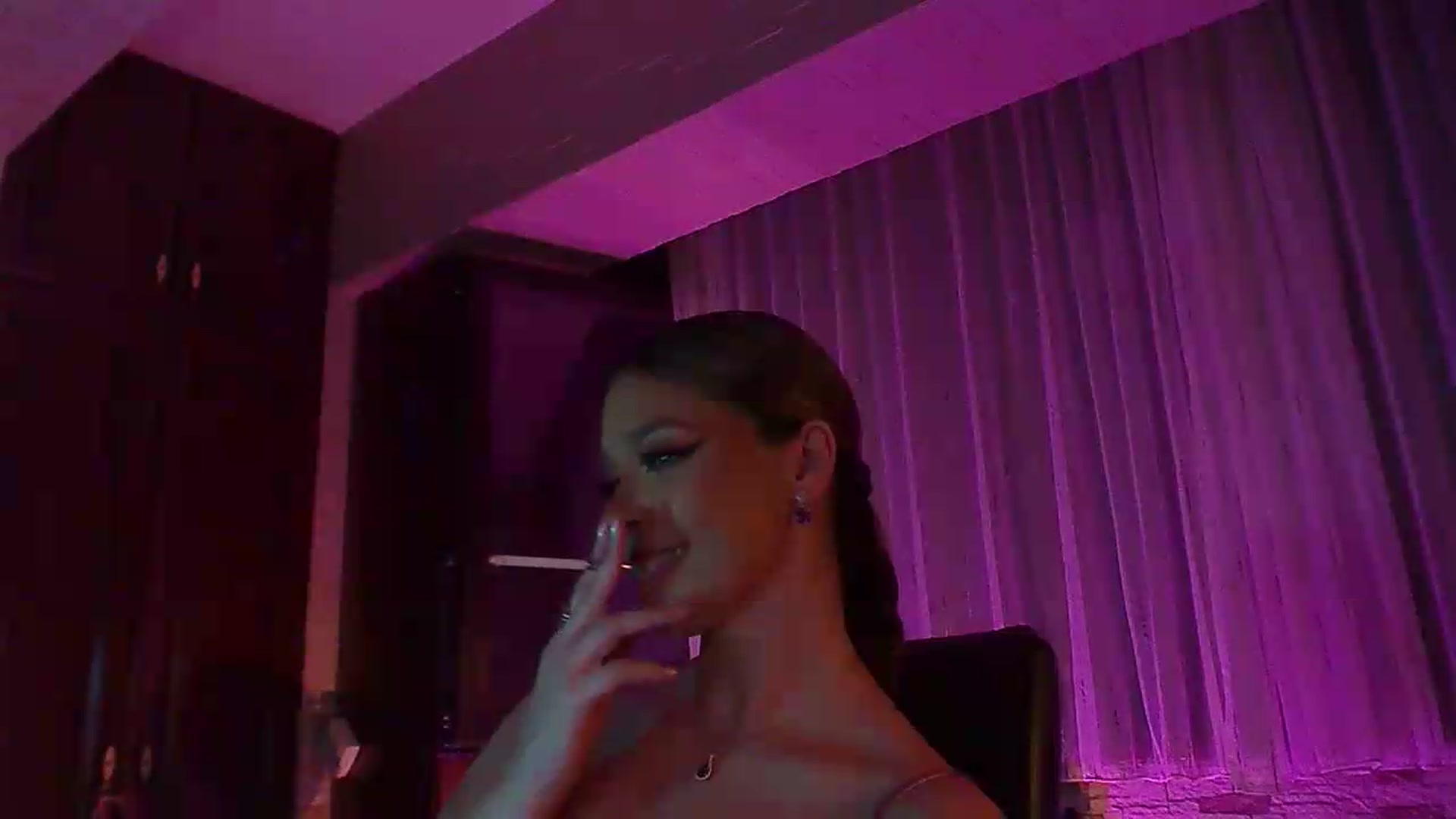 Gallery image thumbnail from No_bo_dy's myfreecams stream on, 07/27/2026, 01:30 image 5 of 20