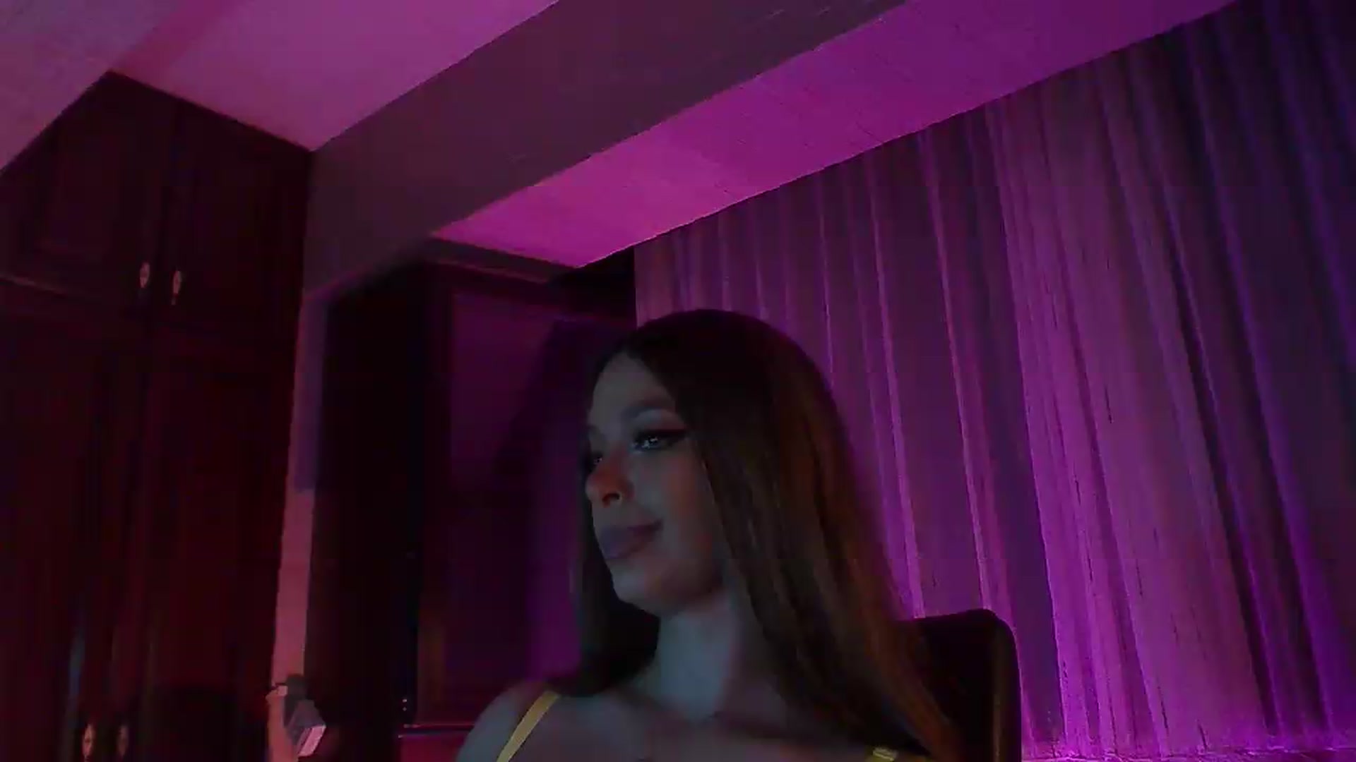 Gallery image thumbnail from No_bo_dy's myfreecams stream on, 08/01/2026, 01:45 image 1 of 20