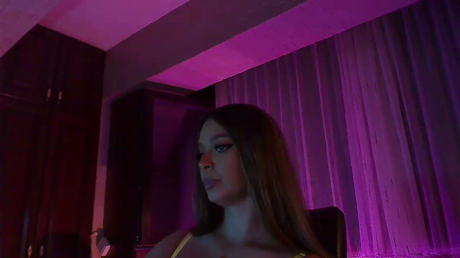 Gallery image thumbnail from No_bo_dy's myfreecams stream on, 08/01/2026, 01:45 image 19 of 20
