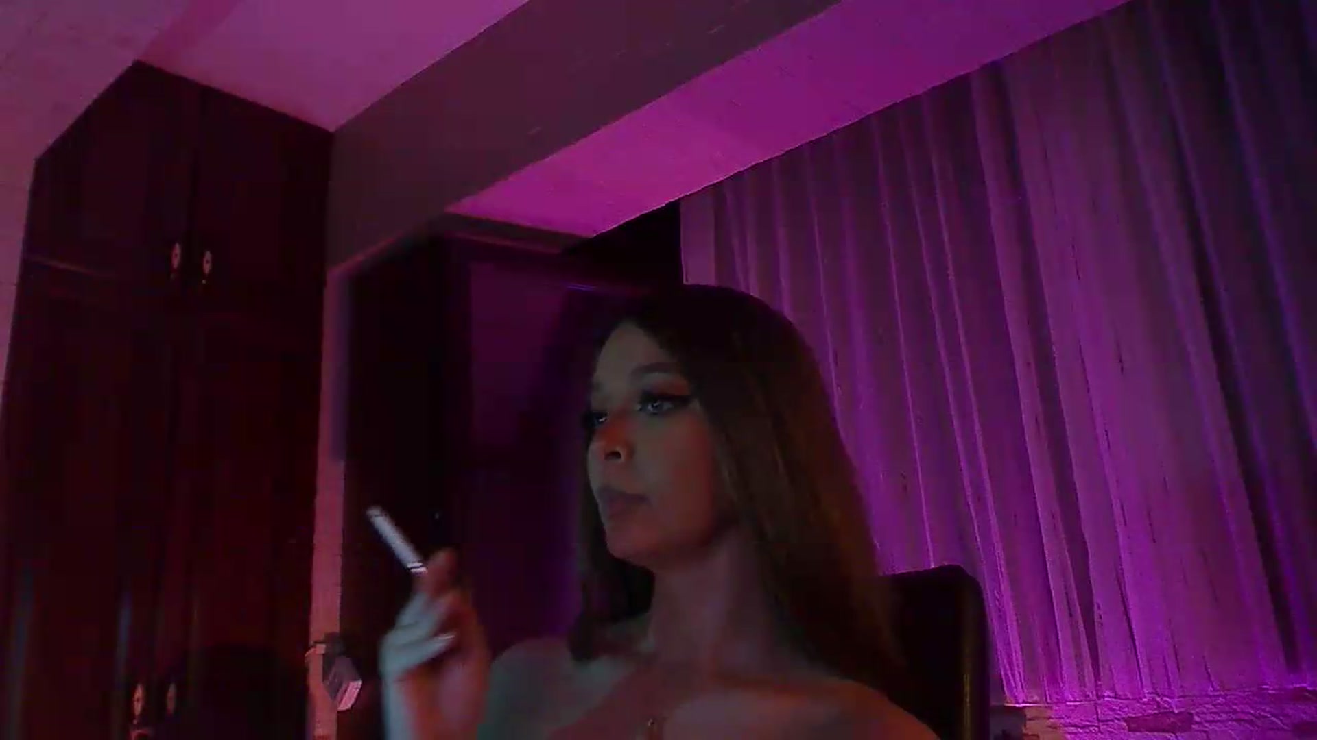 Gallery image thumbnail from No_bo_dy's myfreecams stream on, 08/02/2026, 01:56 image 14 of 20