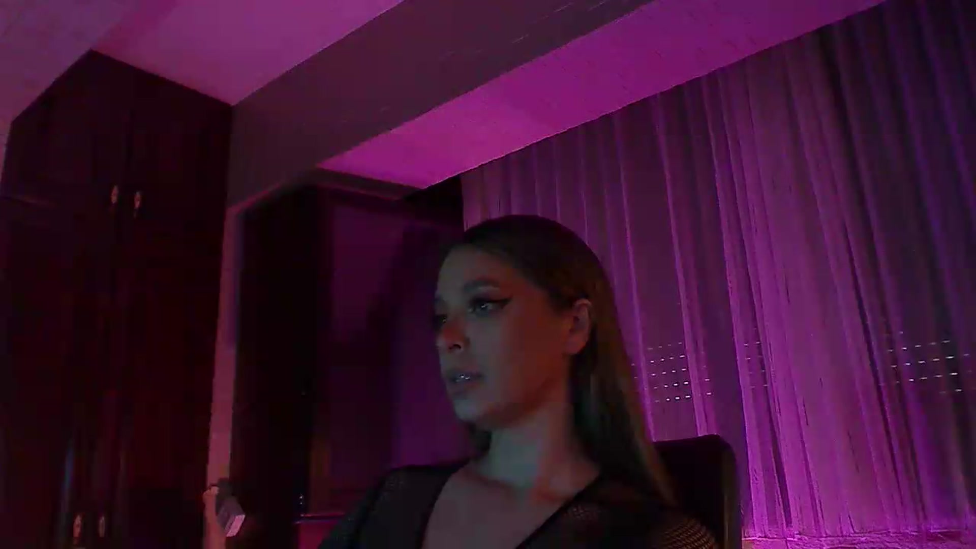 Gallery image thumbnail from No_bo_dy's myfreecams stream on, 08/03/2026, 02:58 image 10 of 20