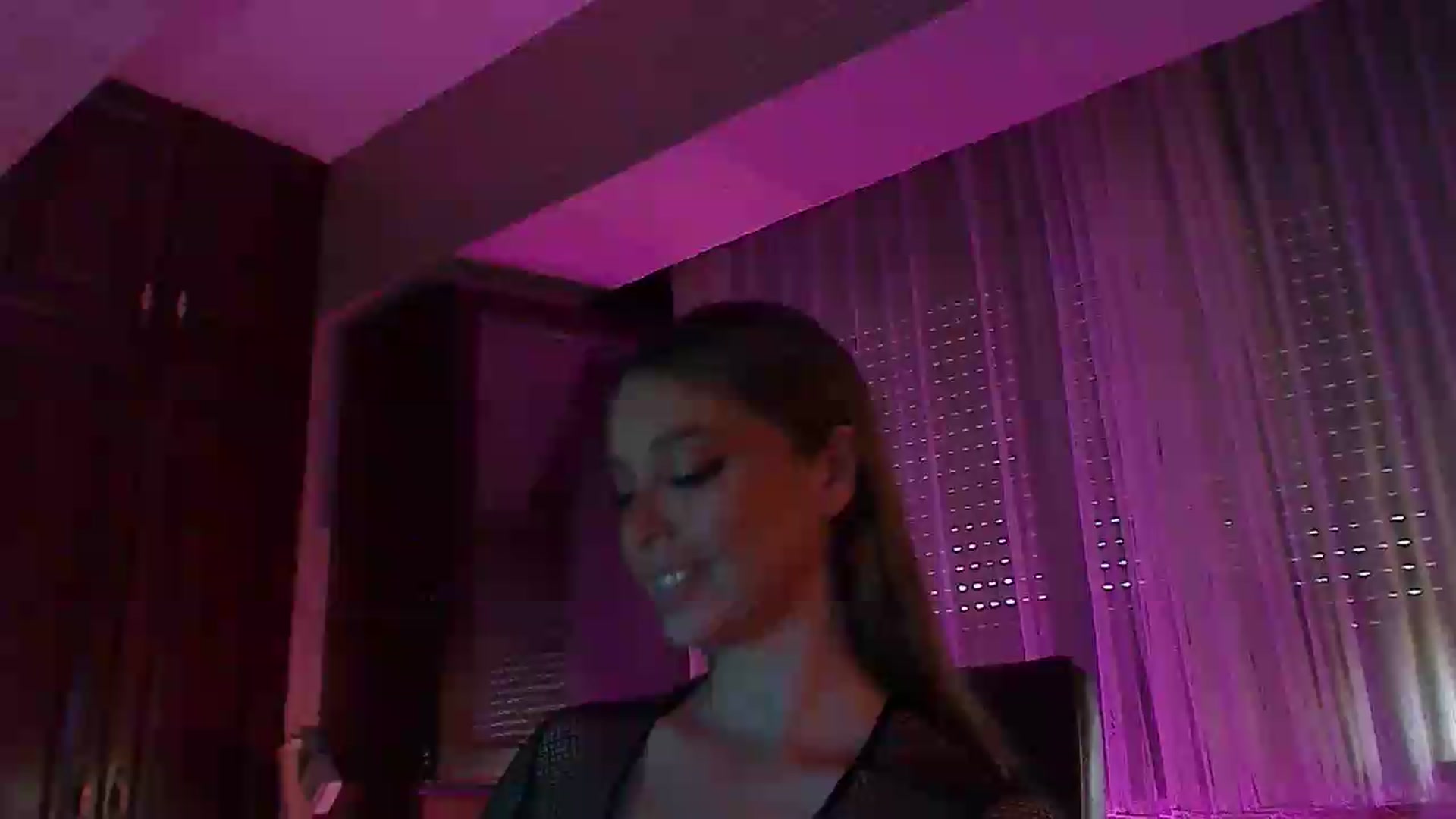 Gallery image thumbnail from No_bo_dy's myfreecams stream on, 08/03/2026, 04:00 image 6 of 20