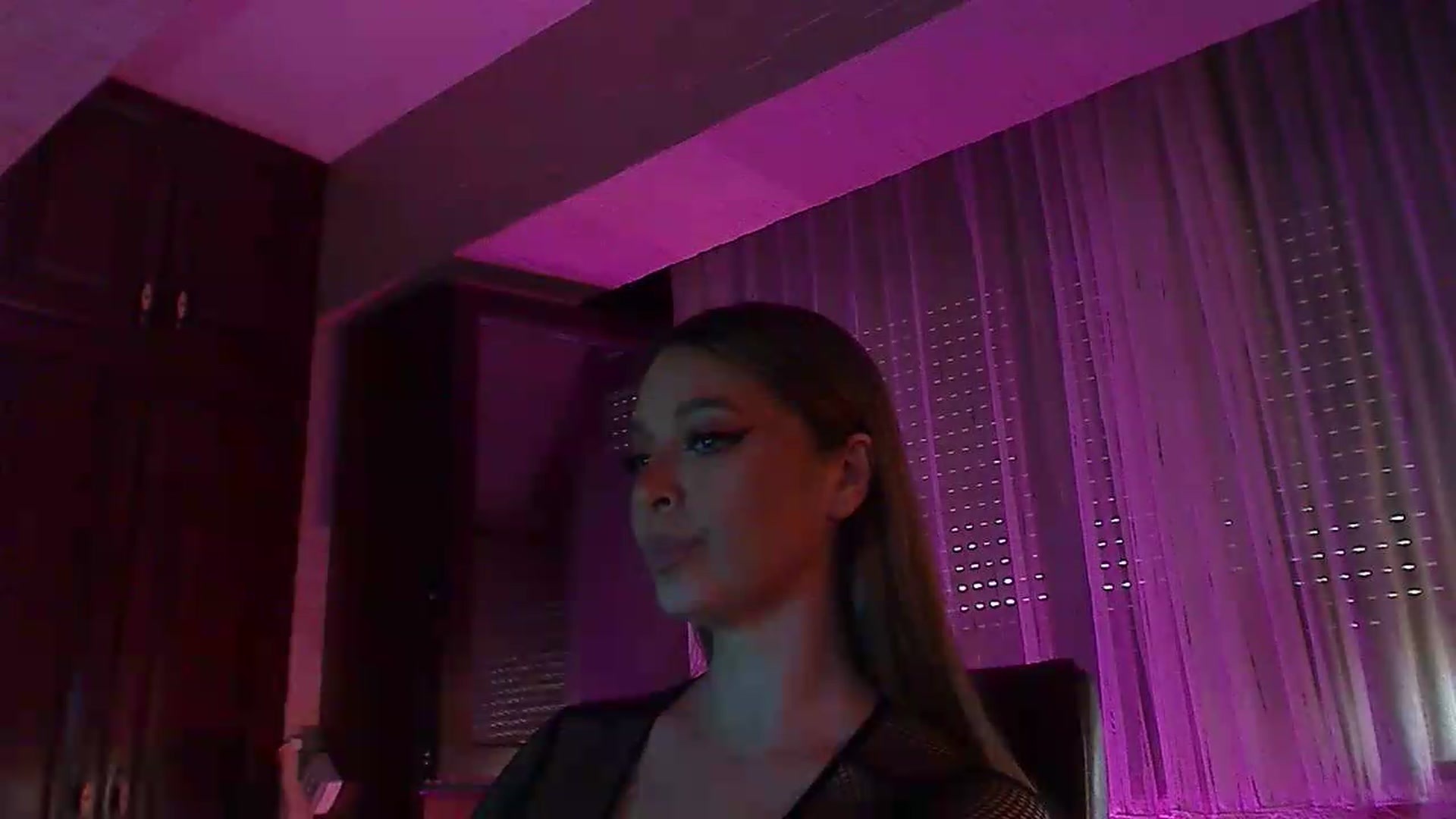 Gallery image thumbnail from No_bo_dy's myfreecams stream on, 08/03/2026, 04:00 image 2 of 20
