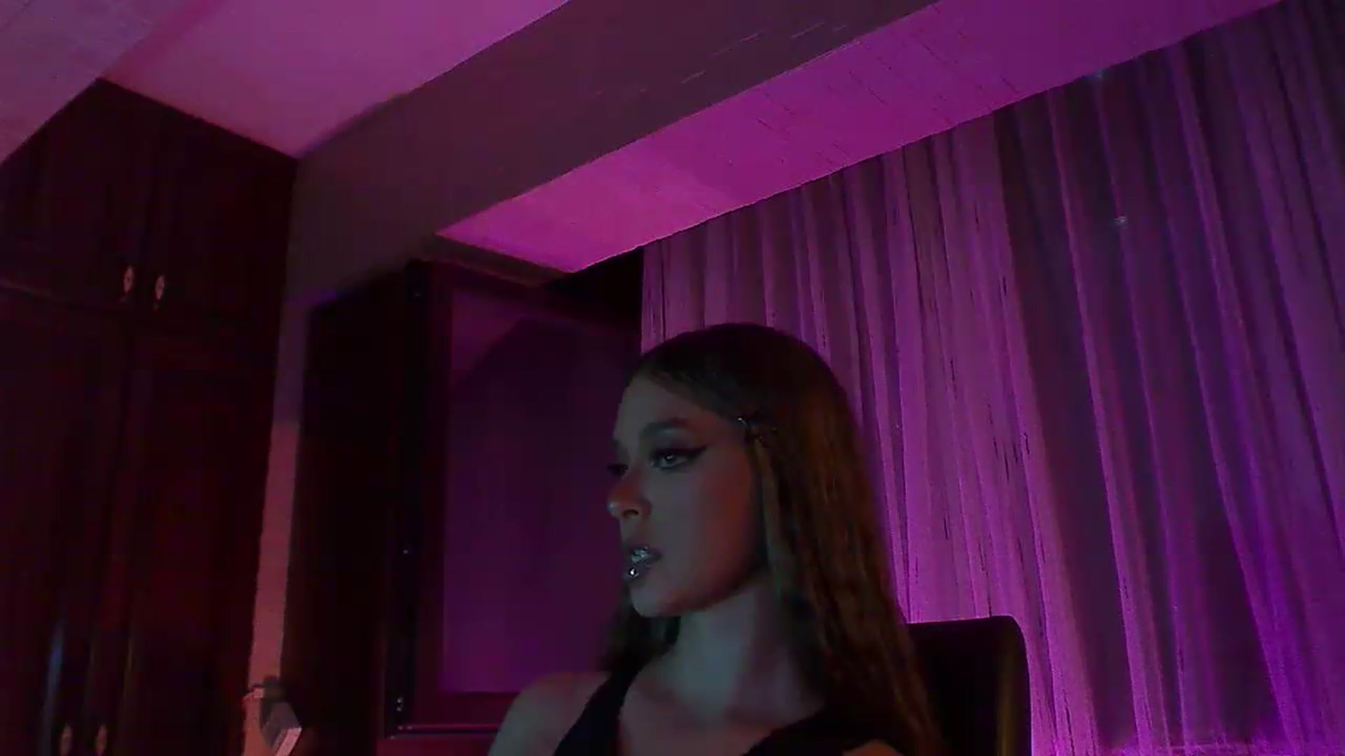 Gallery image thumbnail from No_bo_dy's myfreecams stream on, 08/10/2026, 24:48 image 5 of 20