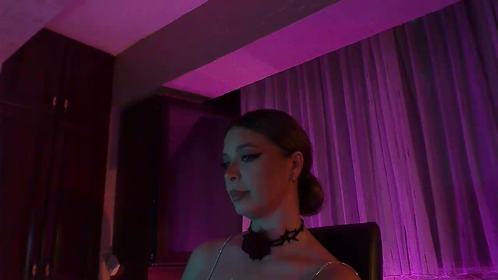 Gallery image thumbnail from No_bo_dy's myfreecams stream on, 08/16/2026, 01:15 image 10 of 20
