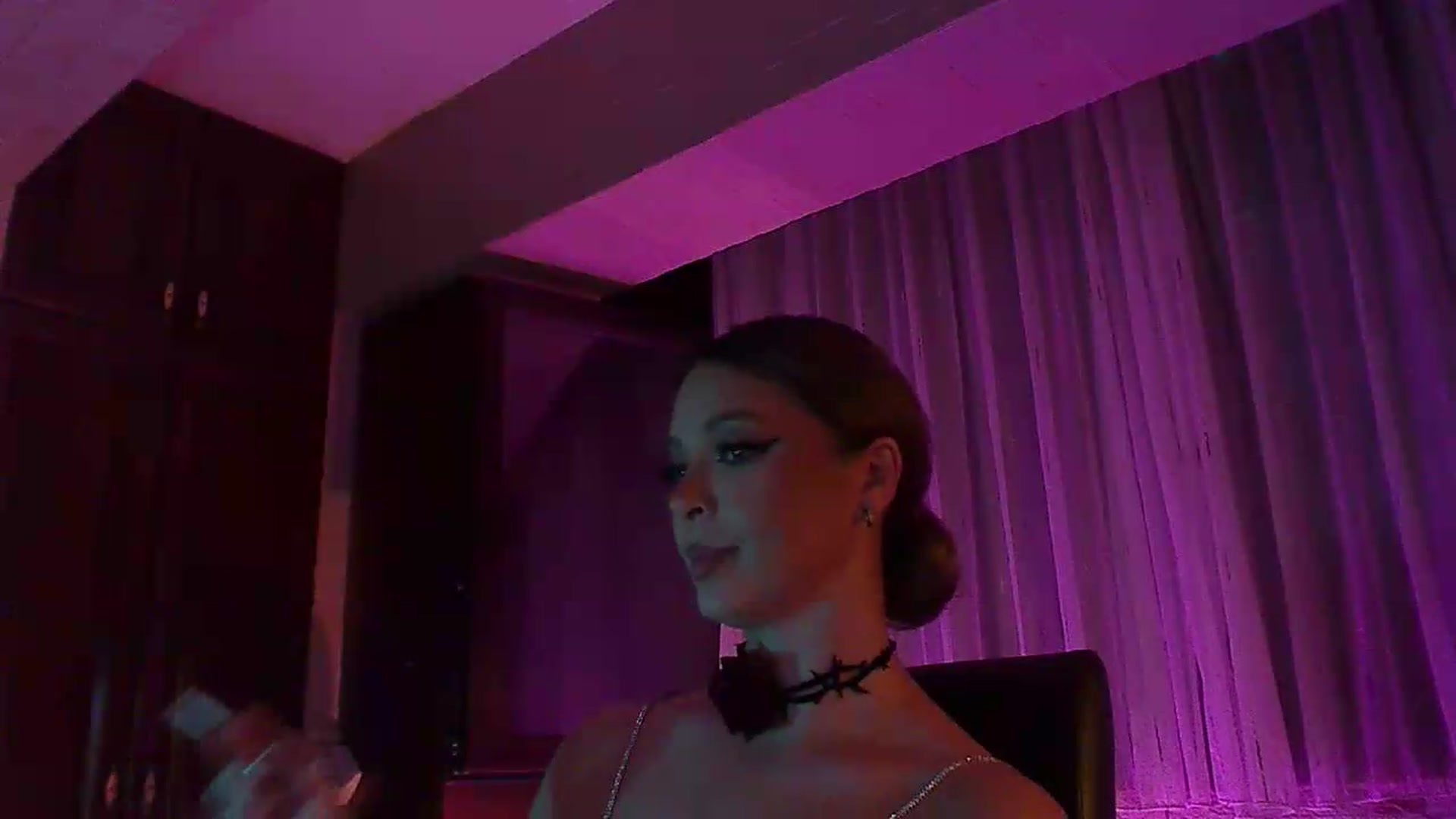 Gallery image thumbnail from No_bo_dy's myfreecams stream on, 08/16/2026, 01:15 image 19 of 20