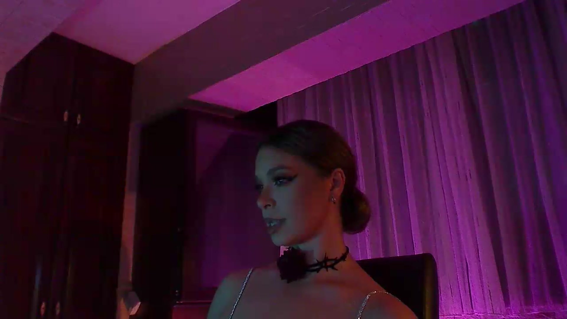 Gallery image thumbnail from No_bo_dy's myfreecams stream on, 08/16/2026, 01:35 image 18 of 20