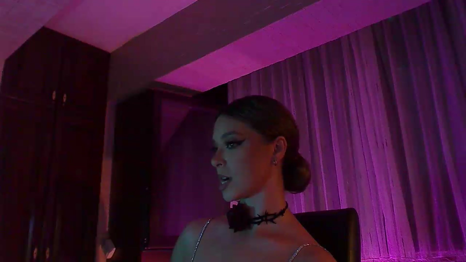 Gallery image thumbnail from No_bo_dy's myfreecams stream on, 08/16/2026, 01:35 image 16 of 20