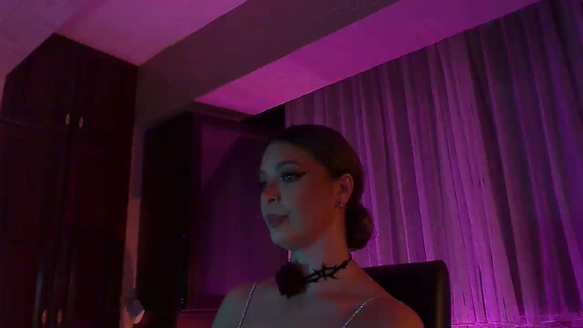 Gallery image thumbnail from No_bo_dy's myfreecams stream on, 08/16/2026, 01:35 image 9 of 20