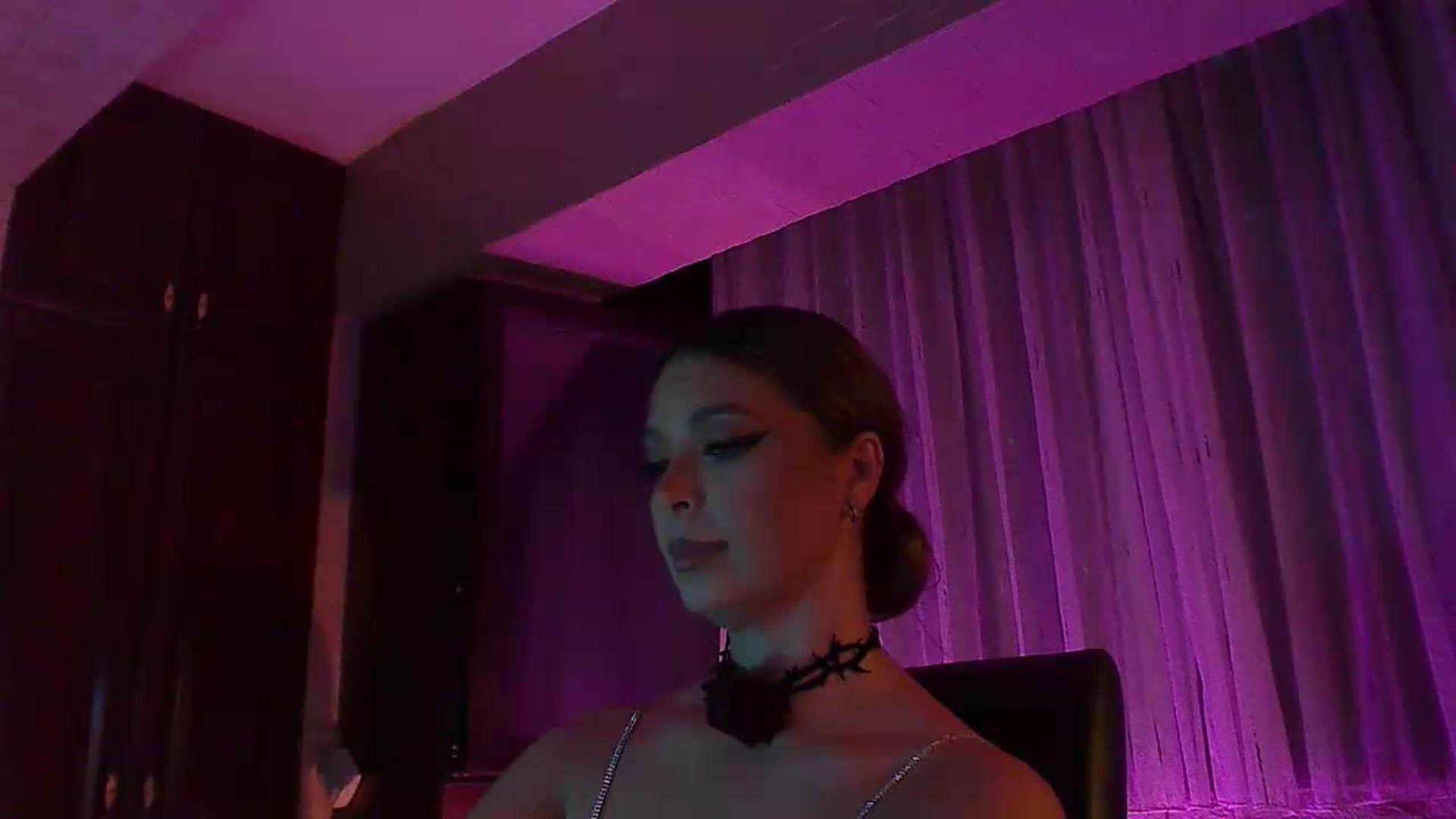 Gallery image thumbnail from No_bo_dy's myfreecams stream on, 08/16/2026, 01:35 image 2 of 20