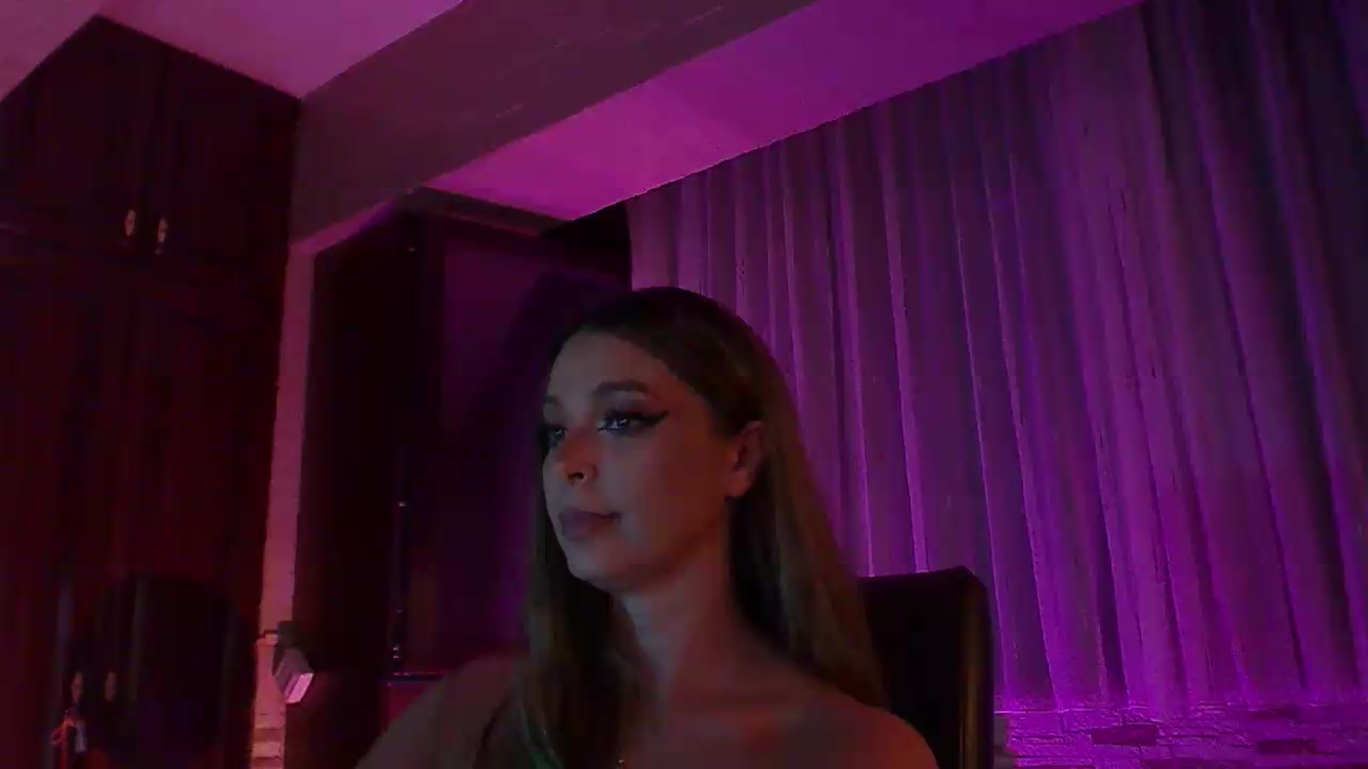 Gallery image thumbnail from No_bo_dy's myfreecams stream on, 08/23/2026, 03:38 image 1 of 20