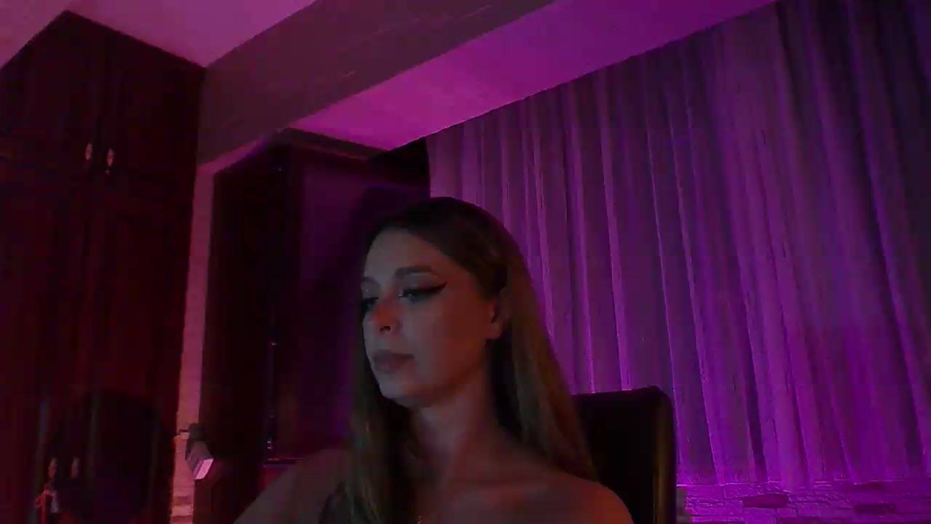 Gallery image thumbnail from No_bo_dy's myfreecams stream on, 08/23/2026, 03:38 image 3 of 20