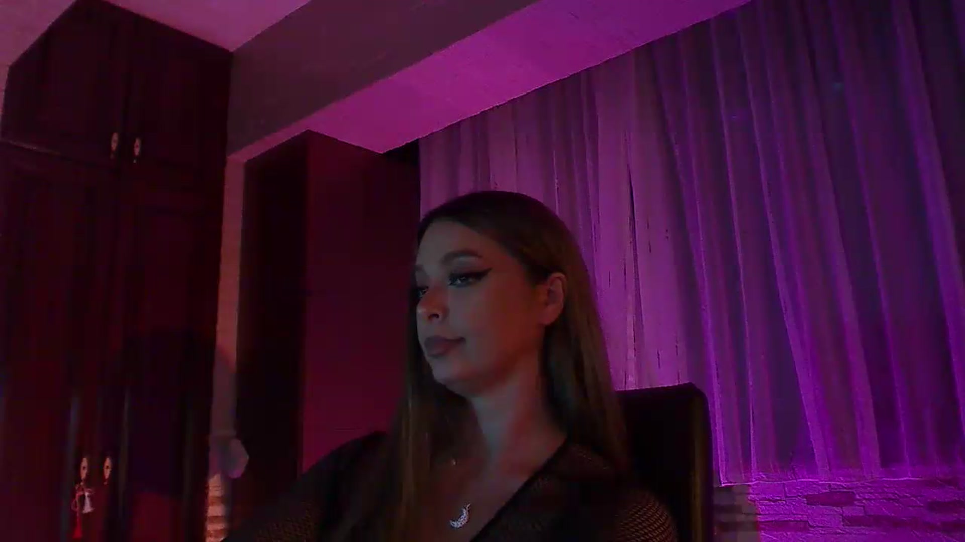 Gallery image thumbnail from No_bo_dy's myfreecams stream on, 08/30/2026, 02:03 image 5 of 20