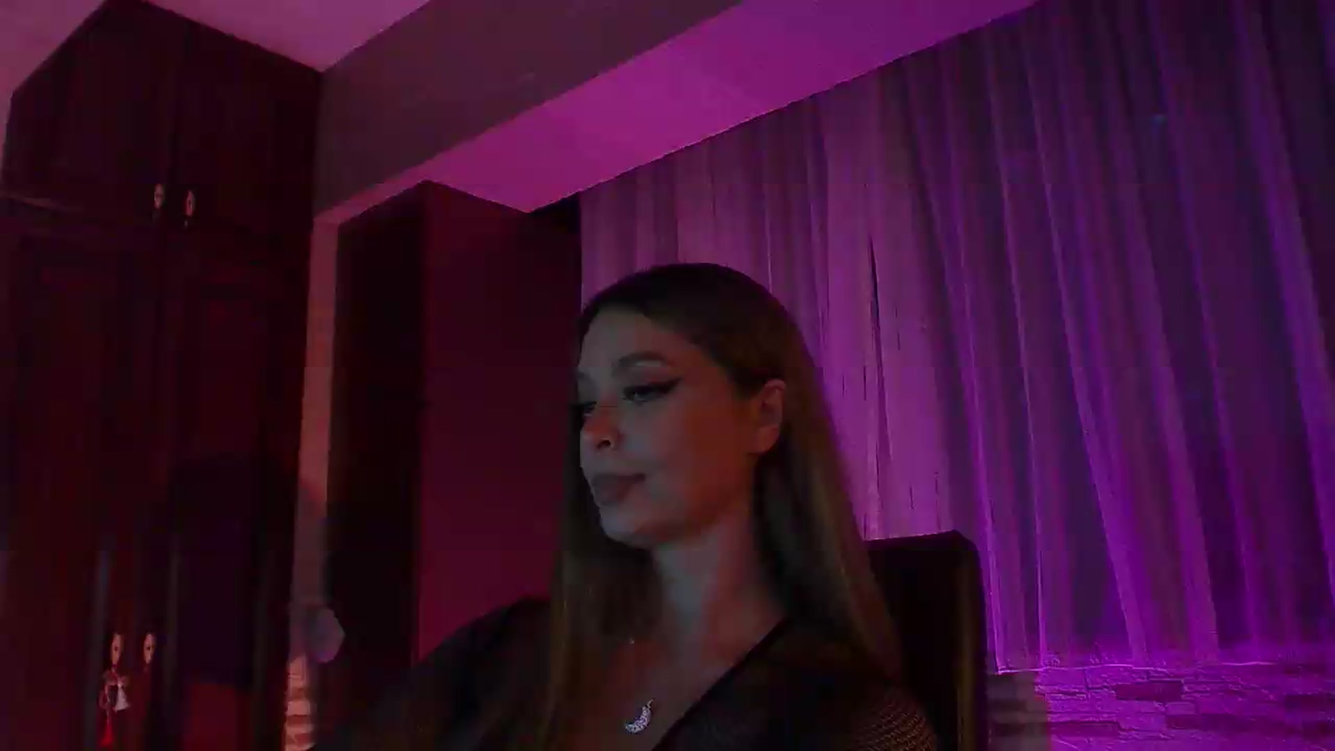 Gallery image thumbnail from No_bo_dy's myfreecams stream on, 08/30/2026, 02:03 image 4 of 20