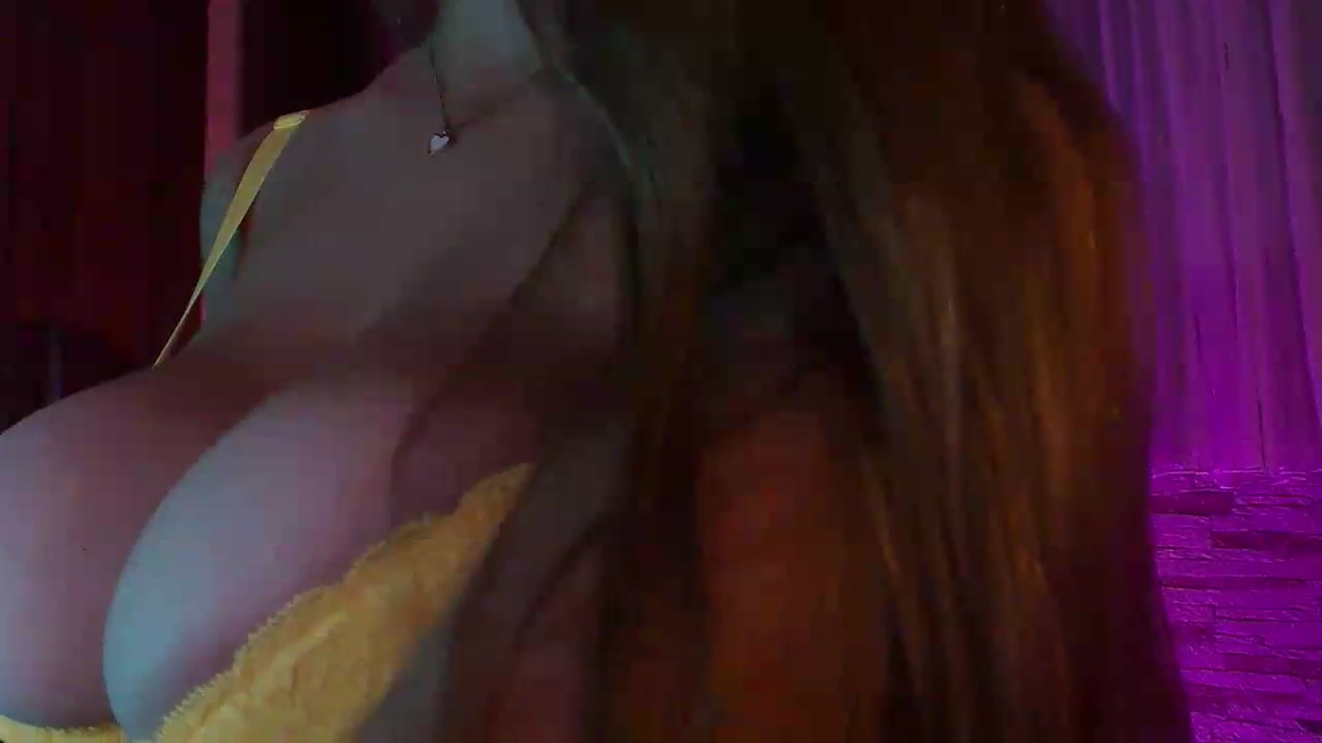 Gallery image thumbnail from No_bo_dy's myfreecams stream on, 09/12/2026, 01:25 image 16 of 20