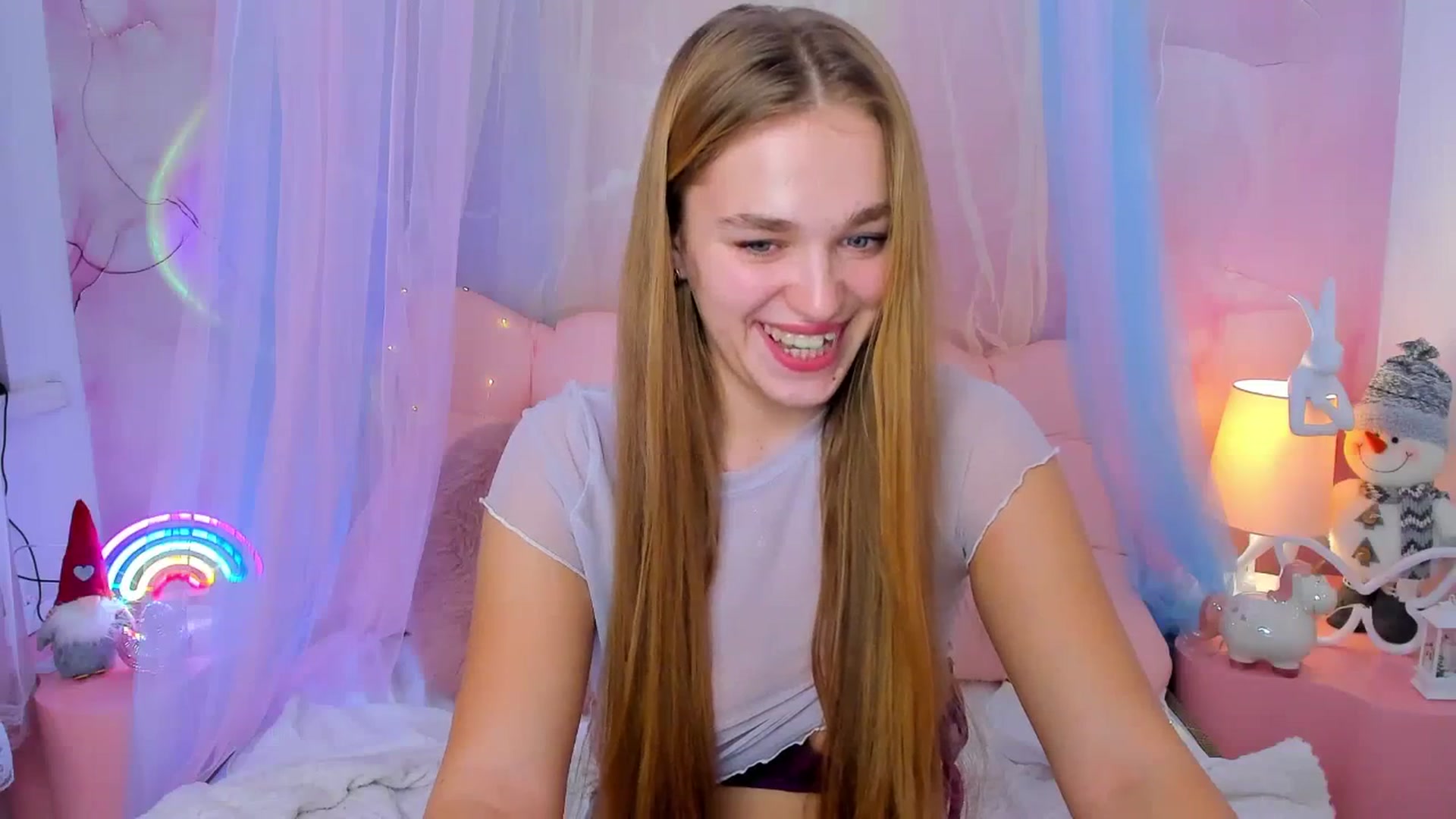 Gallery image thumbnail from NoaLux's myfreecams stream on, 12/22/2025, 11:12 image 16 of 20