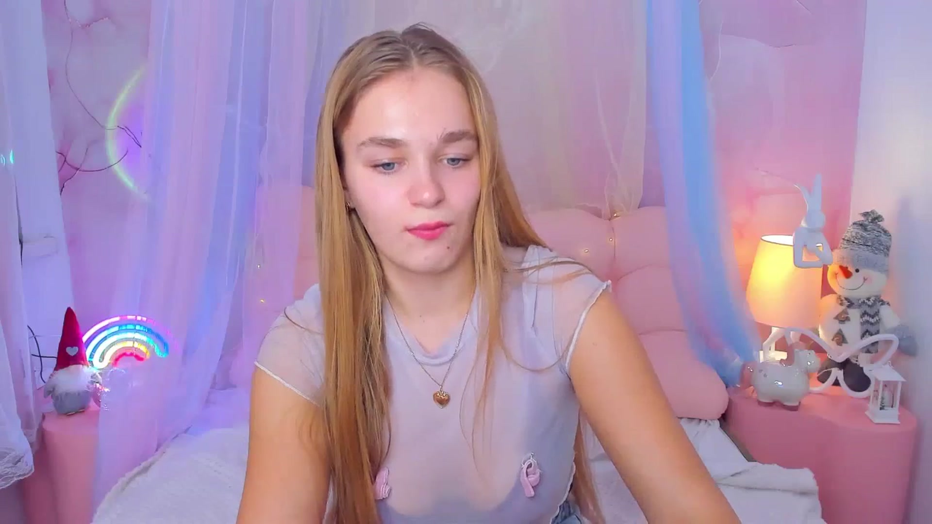 Gallery image thumbnail from NoaLux's myfreecams stream on, 12/22/2025, 12:00 image 18 of 20