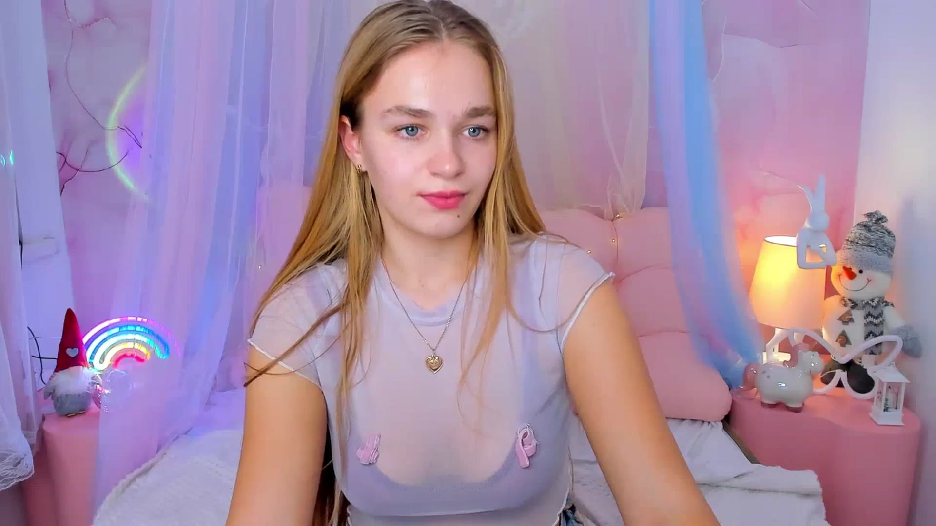 Gallery image thumbnail from NoaLux's myfreecams stream on, 12/22/2025, 12:00 image 16 of 20