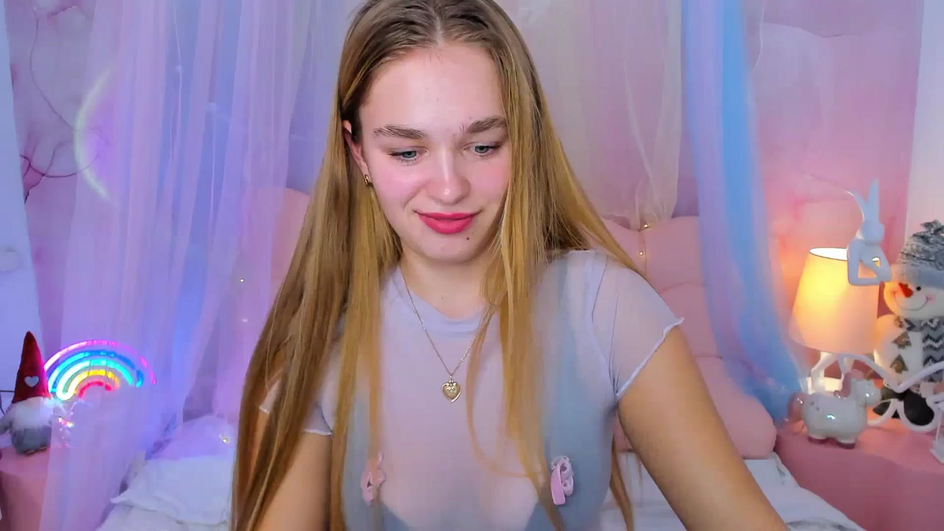 Gallery image thumbnail from NoaLux's myfreecams stream on, 12/22/2025, 13:01 image 4 of 20