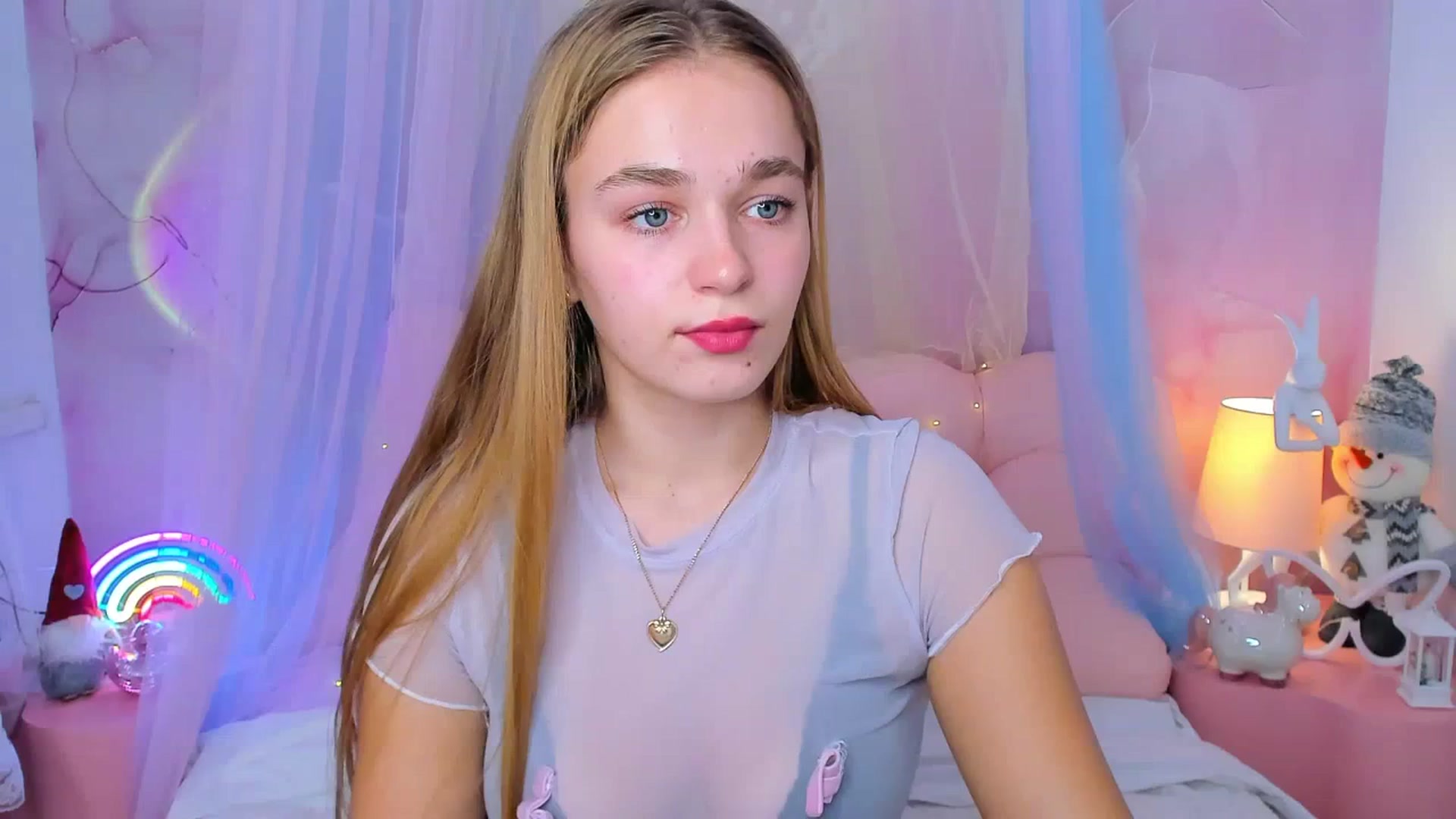 Gallery image thumbnail from NoaLux's myfreecams stream on, 12/22/2025, 13:01 image 19 of 20