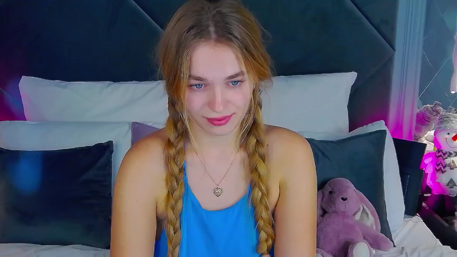 Gallery image thumbnail from NoaLux's myfreecams stream on, 12/25/2025, 13:02 image 10 of 20